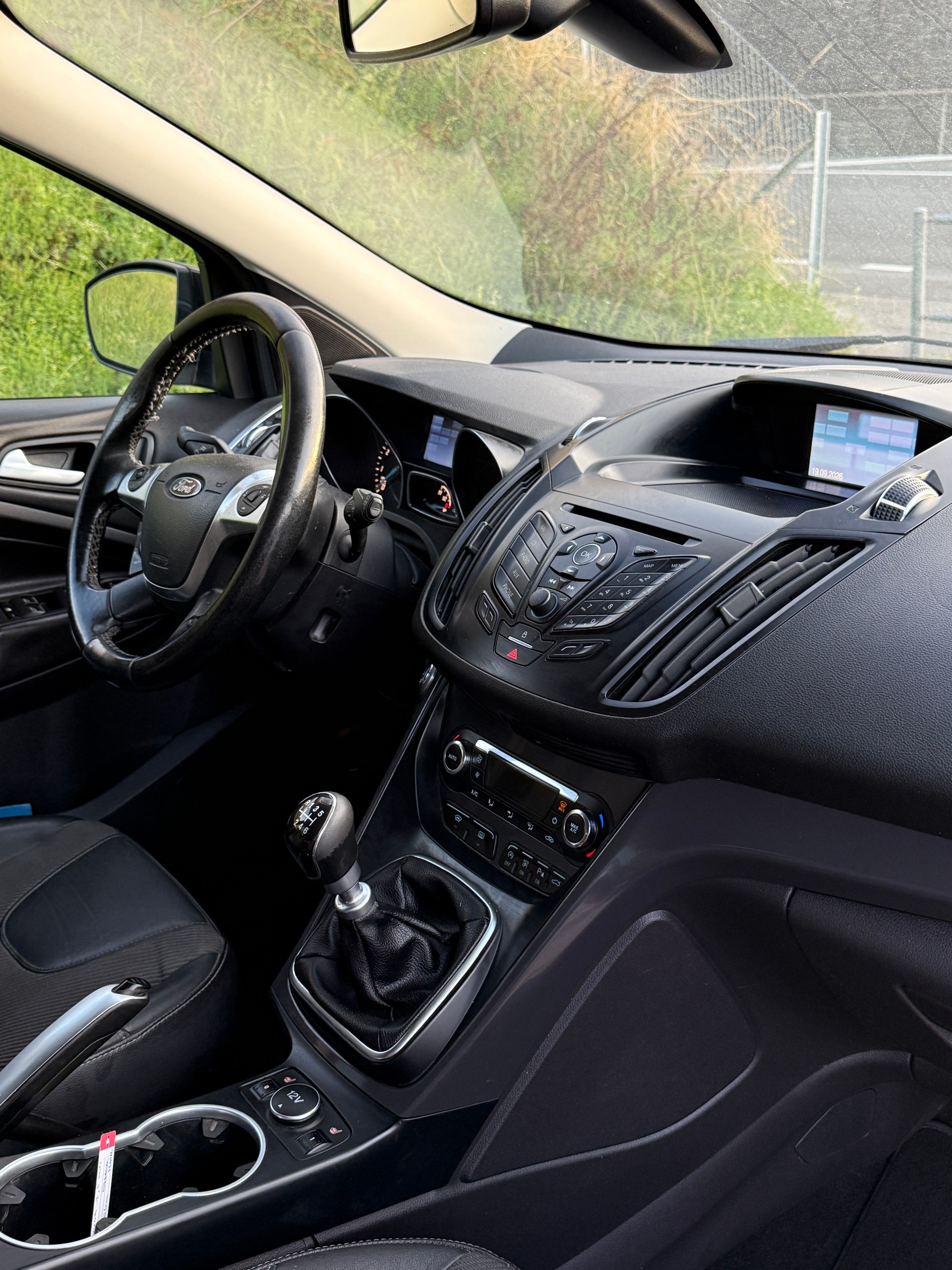 FORD Kuga 1.5 SCTi Carving 2WD-image-7