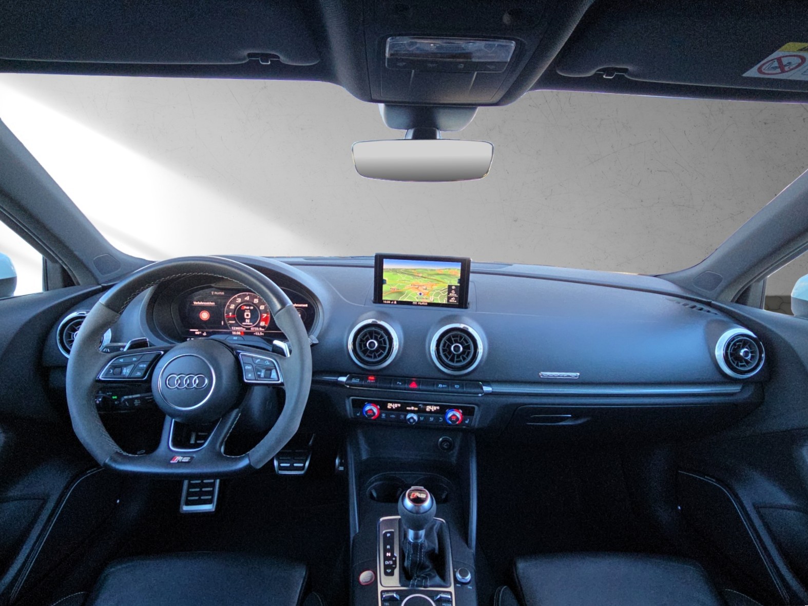 AUDI RS3 Sportback 2.5 TSI quattro S-tronic 400 PS Bang & Olufsen-image-11