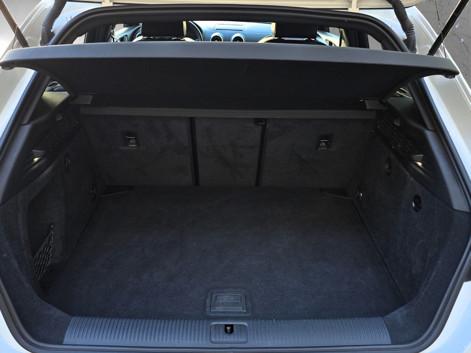 AUDI RS3 Sportback 2.5 TSI quattro S-tronic 400 PS Bang & Olufsen-image-16