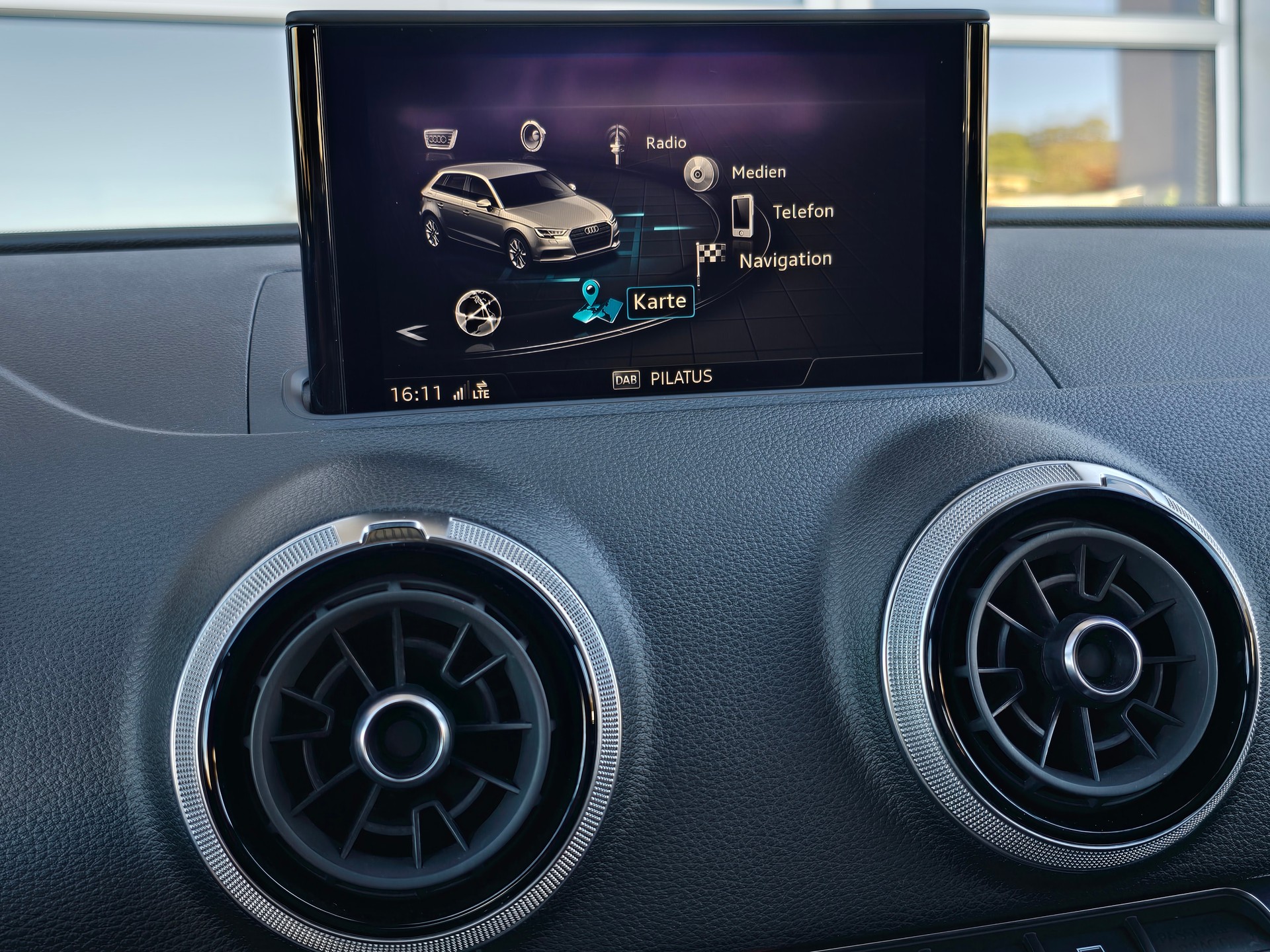 AUDI RS3 Sportback 2.5 TSI quattro S-tronic 400 PS Bang & Olufsen-image-20