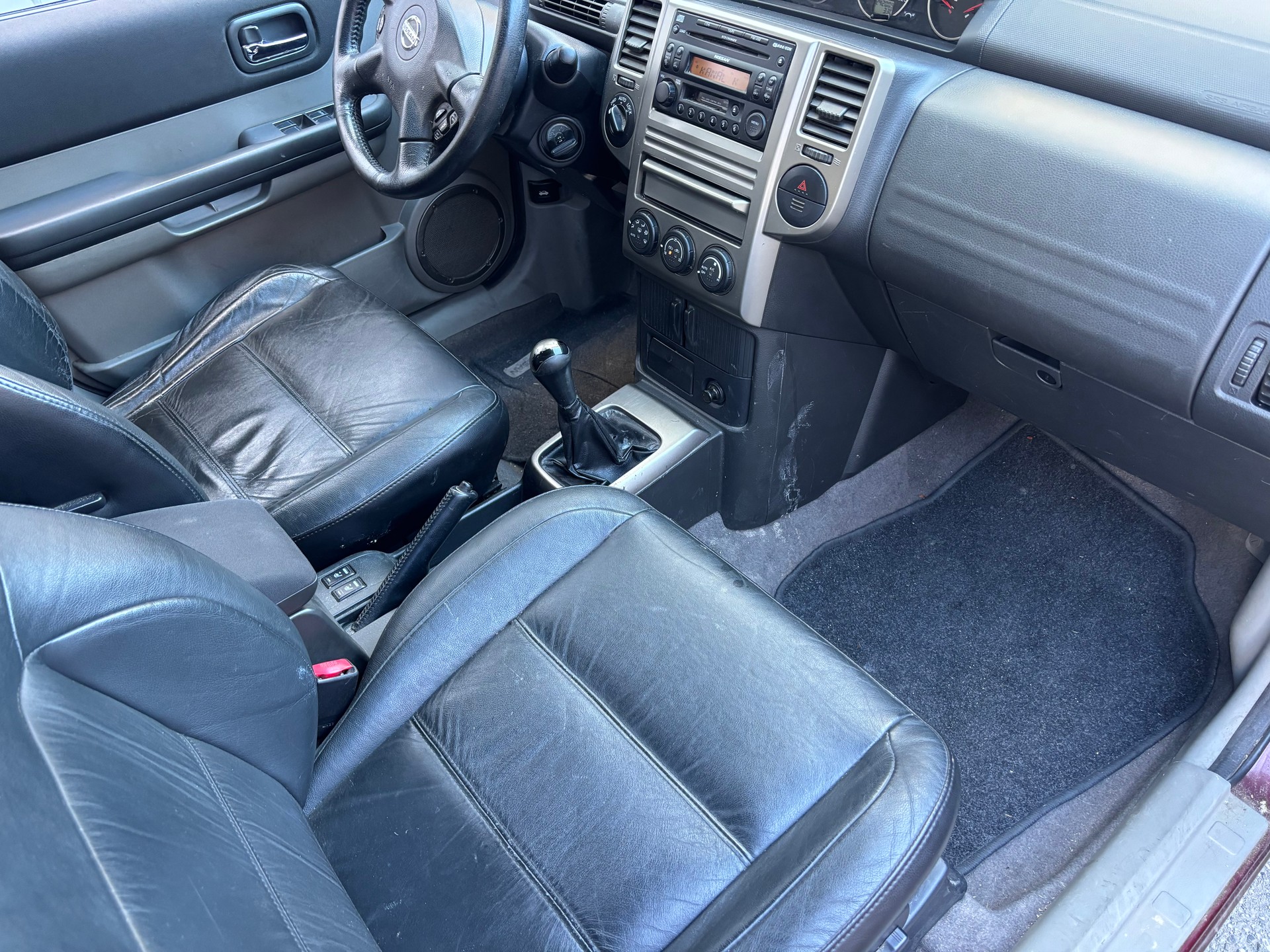 NISSAN X-Trail 2.5 16V Sport-image-7