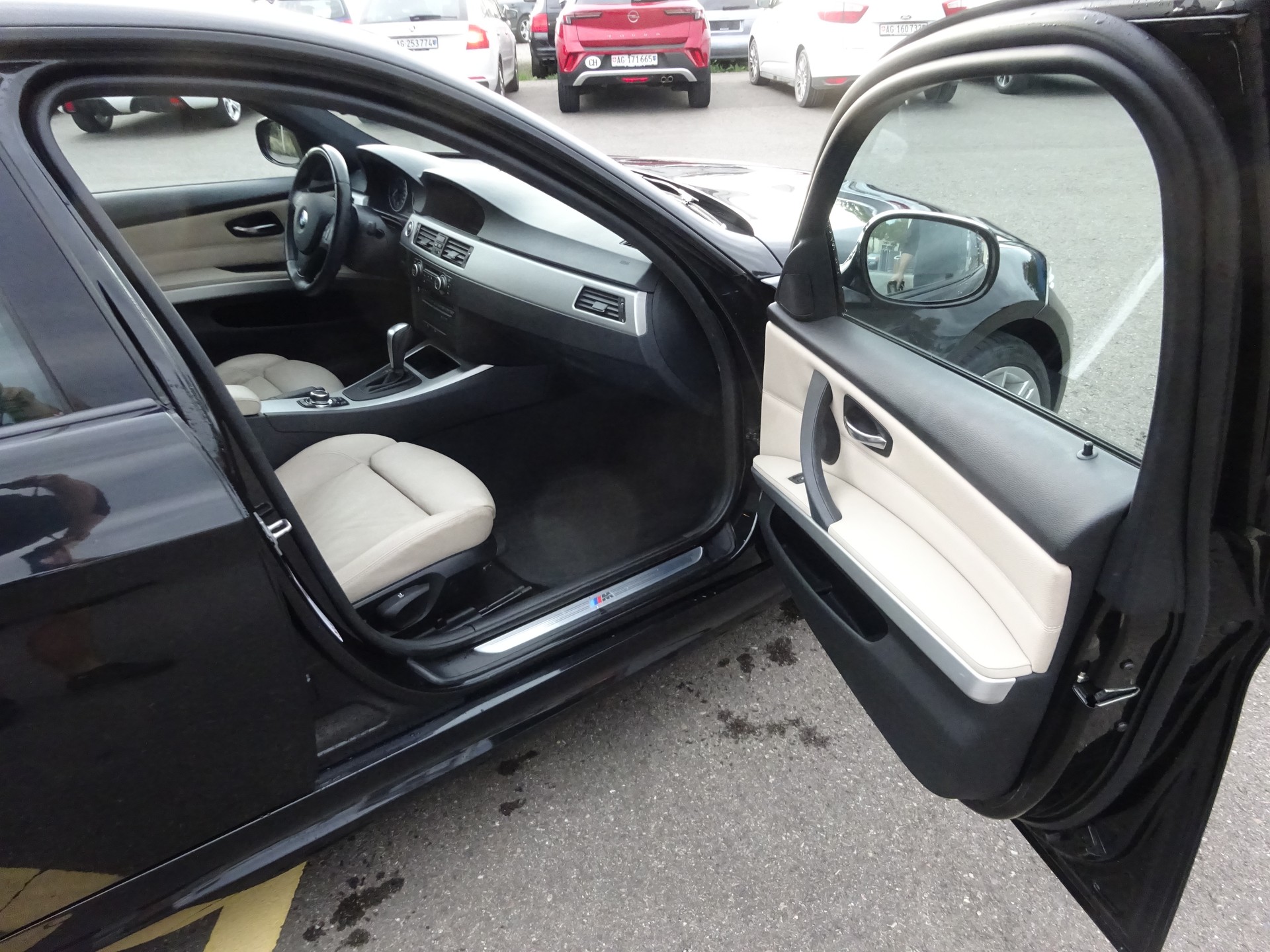BMW 330d xDrive Touring Steptronic-image-3