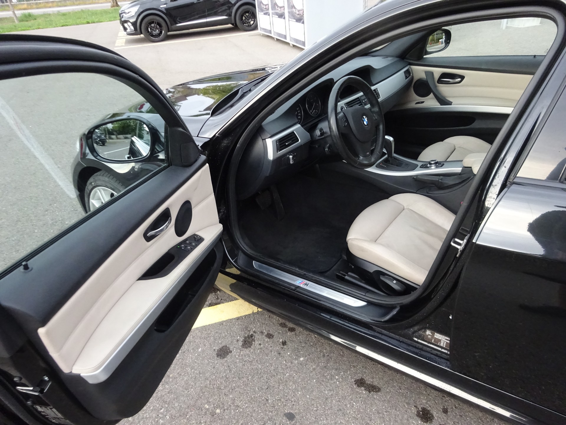 BMW 330d xDrive Touring Steptronic-image-8