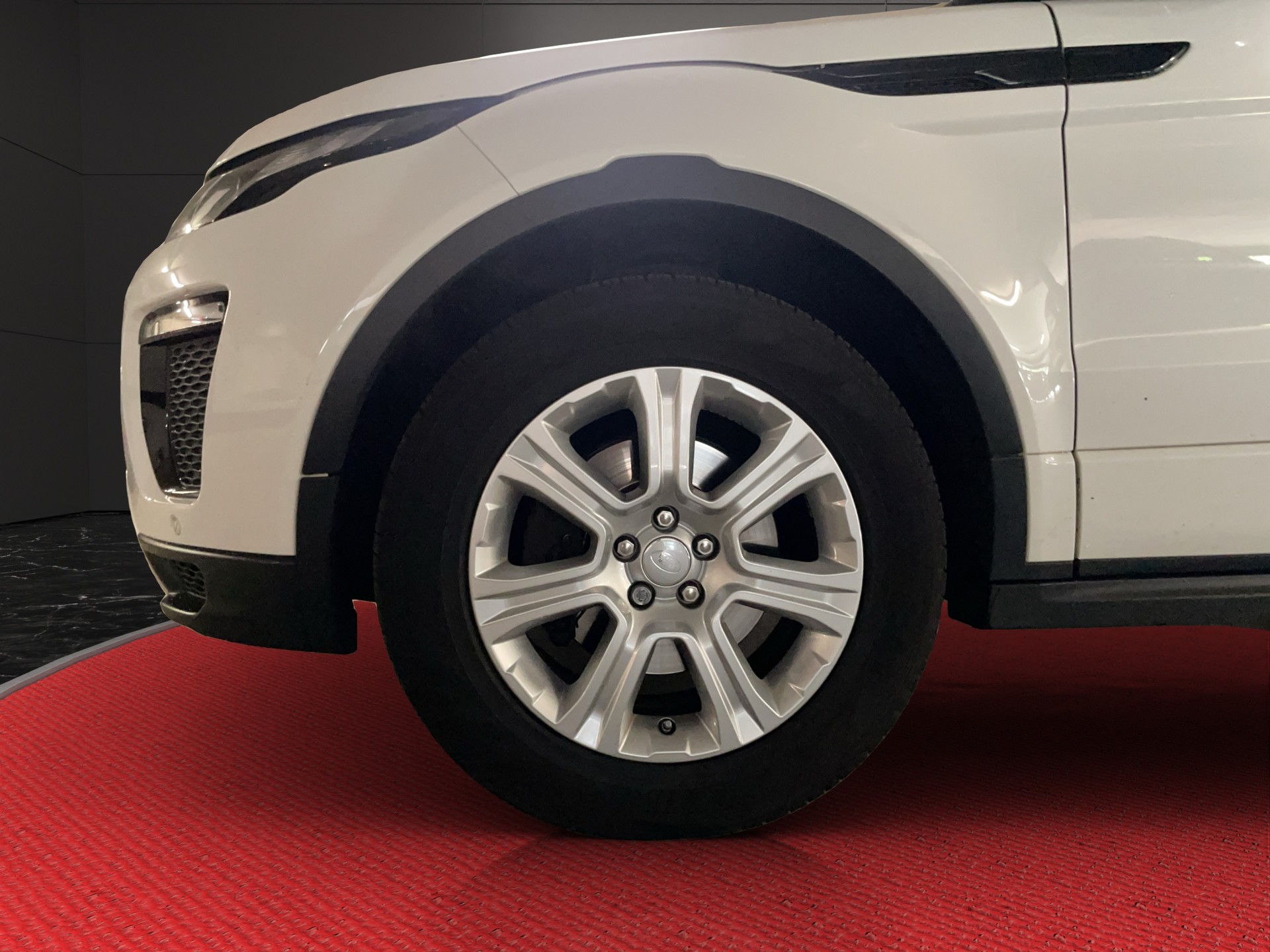 LAND ROVER Range Rover Evoque 2.0 Si4 HSE Dynamic AT9-image-13