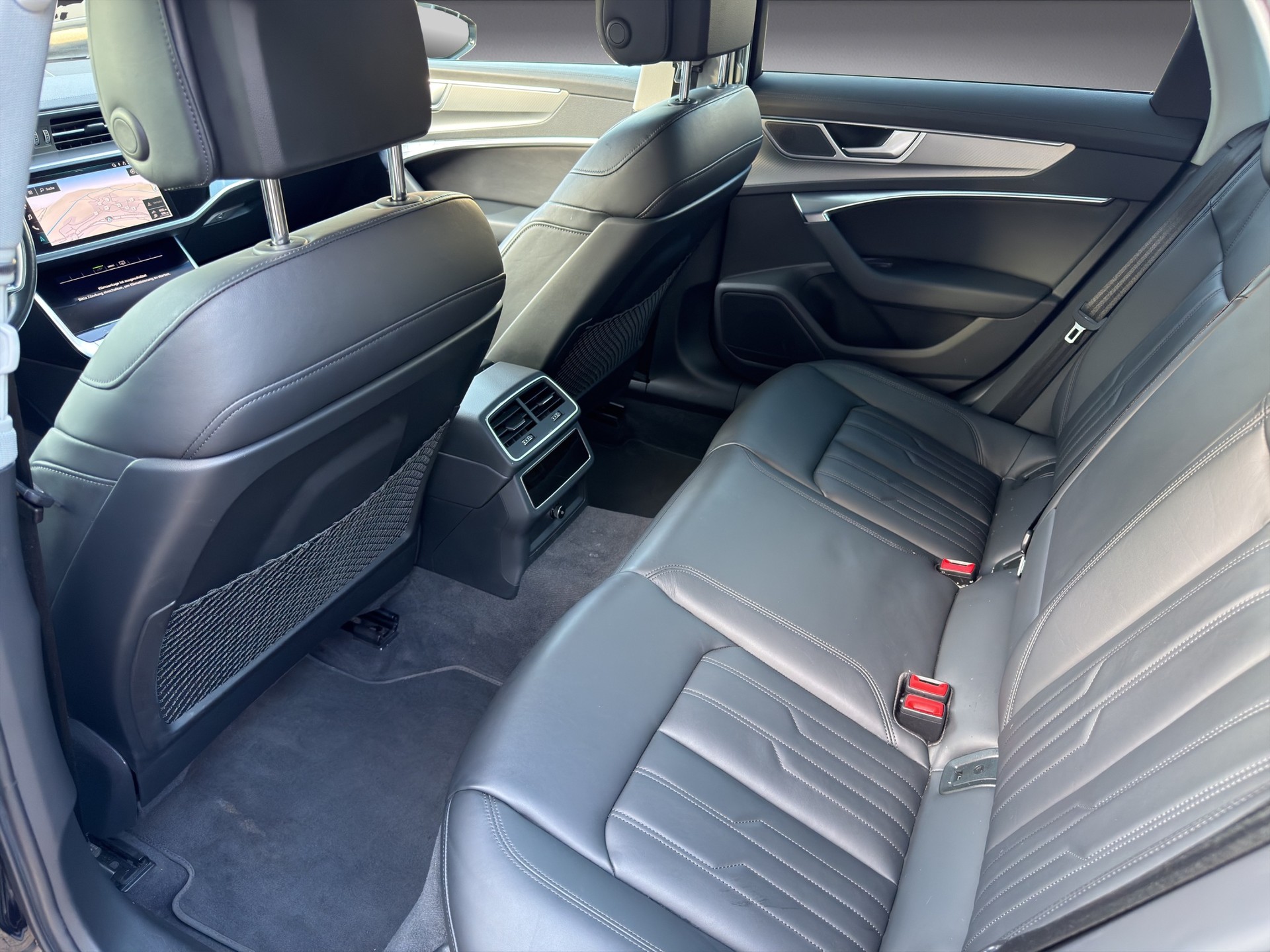 AUDI 50 TFSI e-image-12