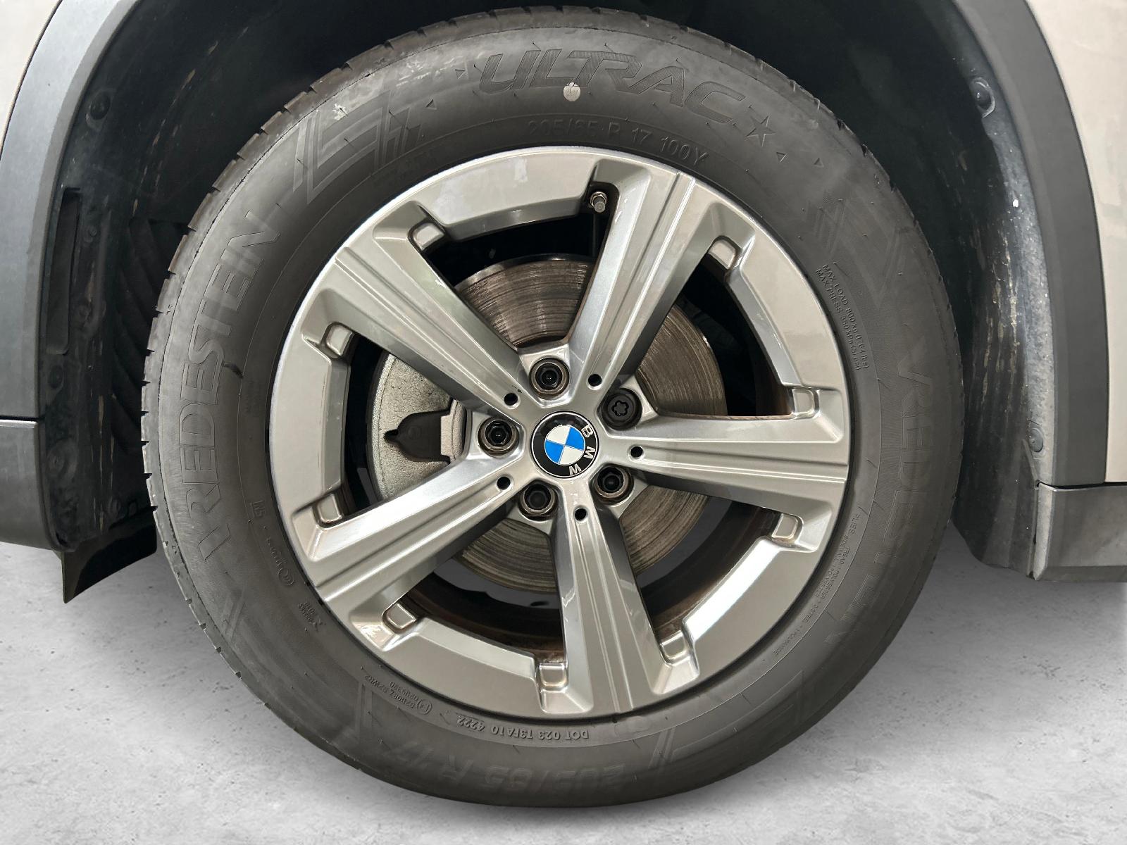BMW X1 U11 20d xDrive paddles-image-10