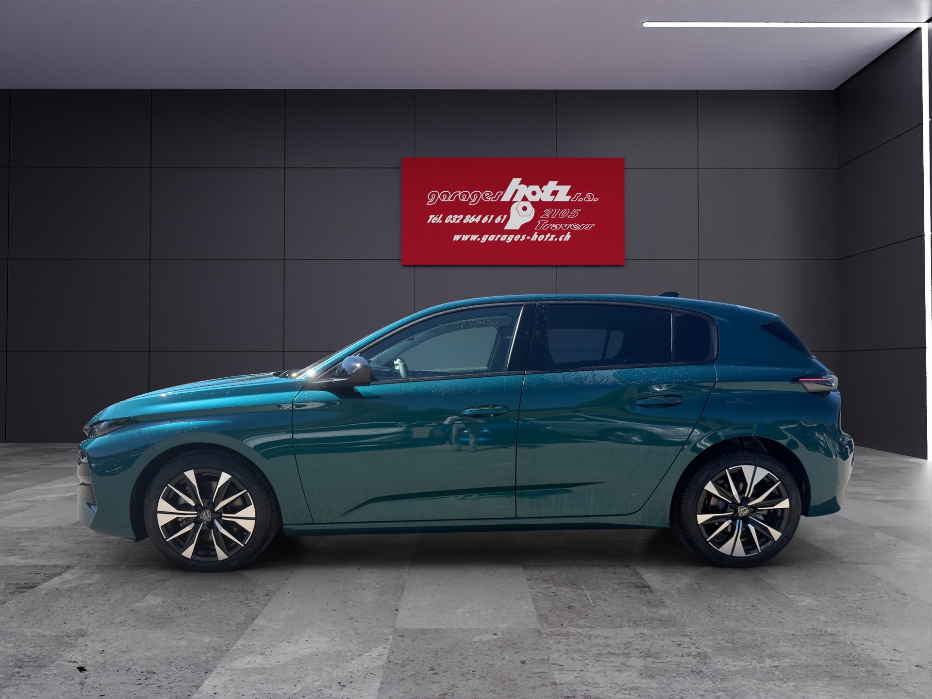 PEUGEOT 308 1.2 MHEV Allure-image-2