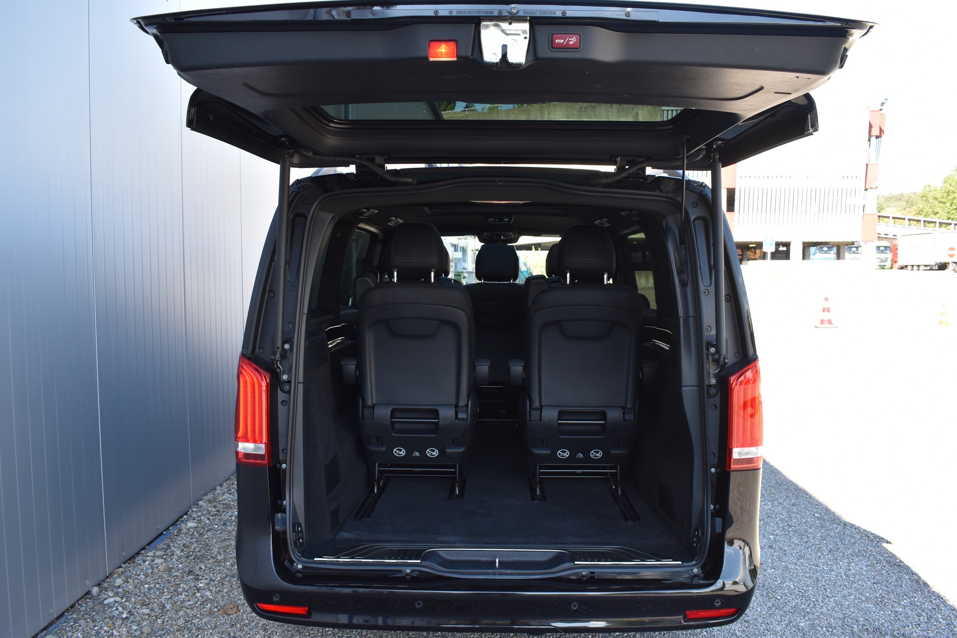 MERCEDES-BENZ V 300 d lang Airmatic-image-3