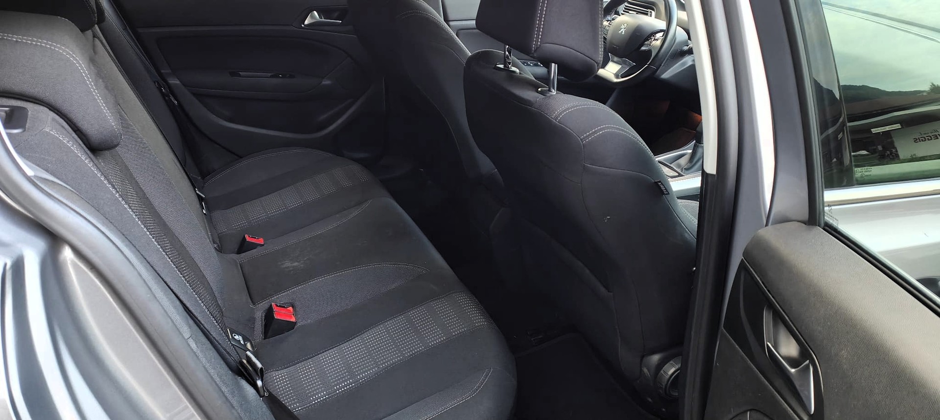 PEUGEOT 308 2.0 BlueHDI Allure Automatic-image-14