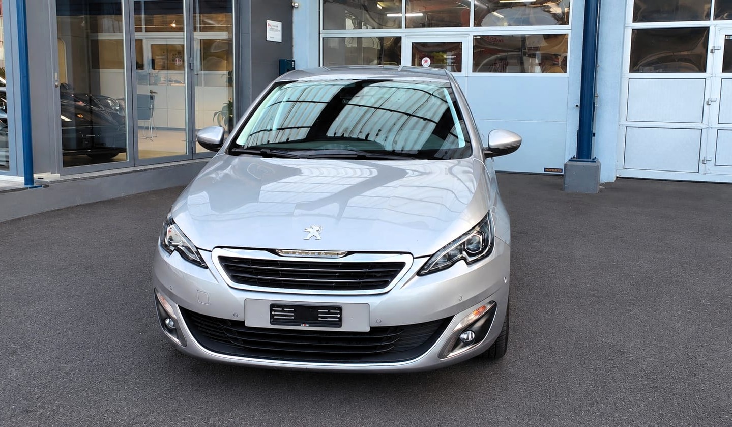PEUGEOT 308 2.0 BlueHDI Allure Automatic-image-1