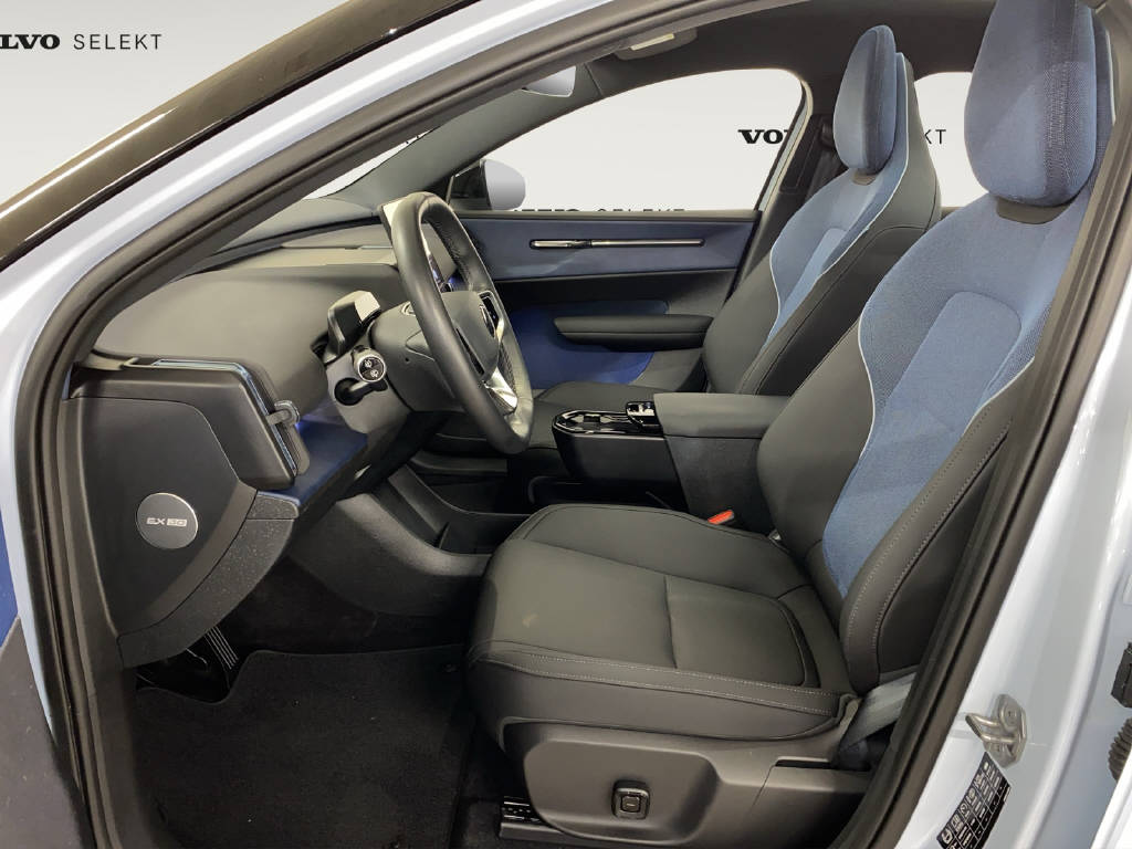 VOLVO EX 30 E60 Twin Ultra Performance AWD-image-5