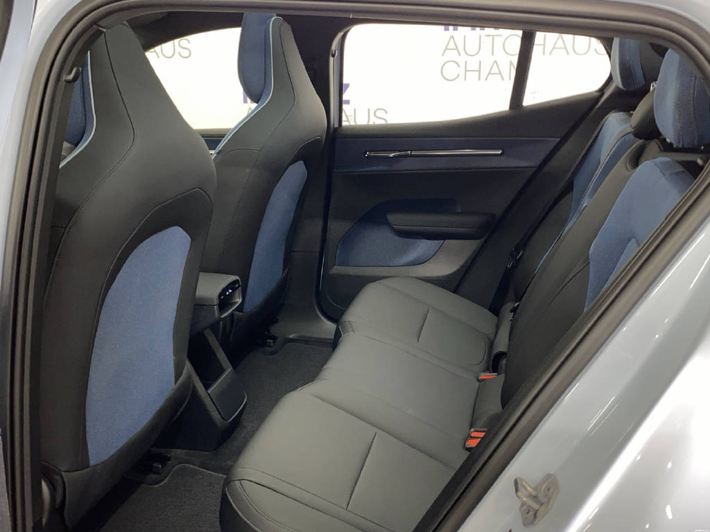 VOLVO EX 30 E60 Twin Ultra Performance AWD-image-16