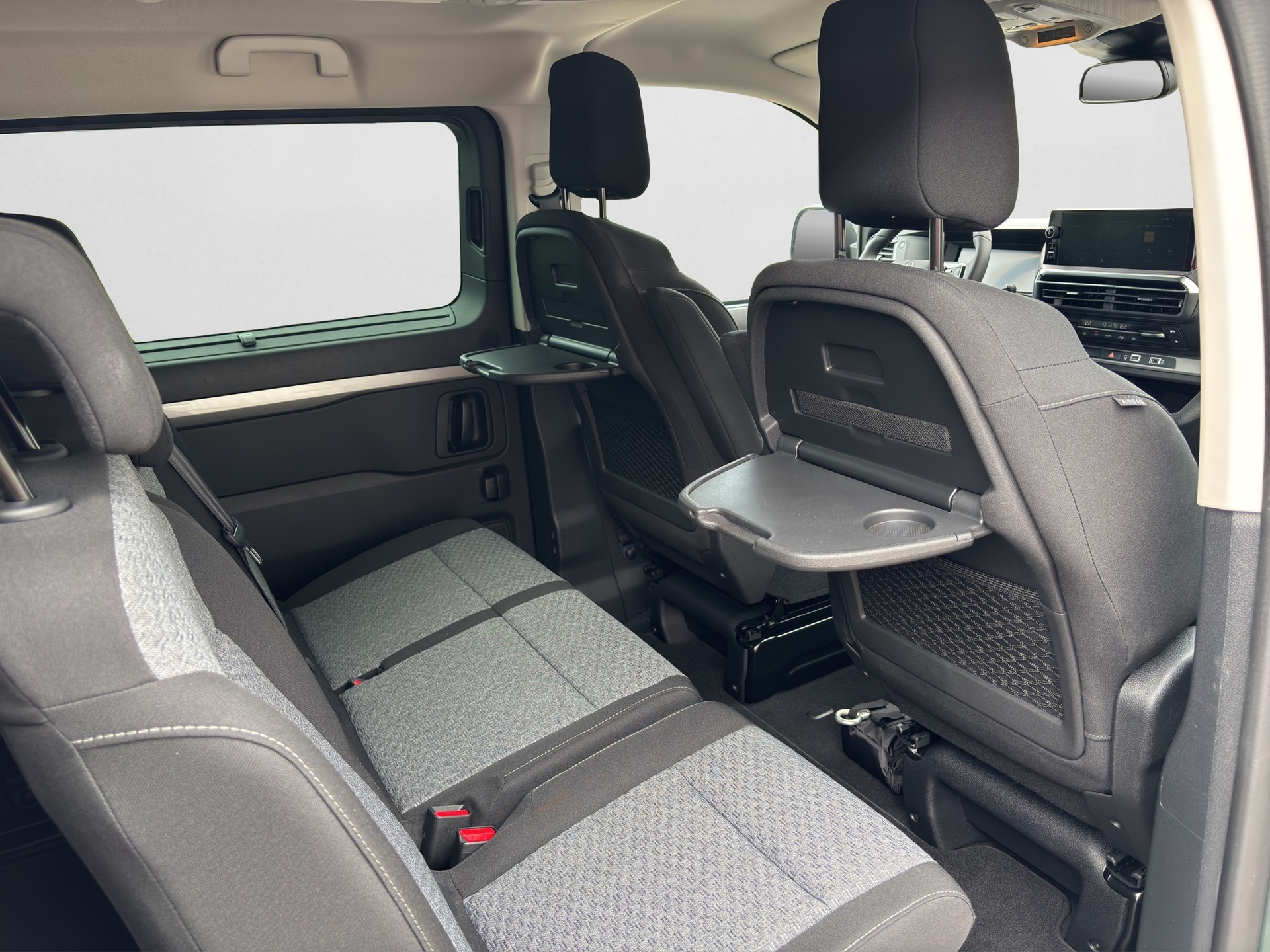 CITROEN Spacetourer 2.2 BlueHDi You M EAT8-image-13