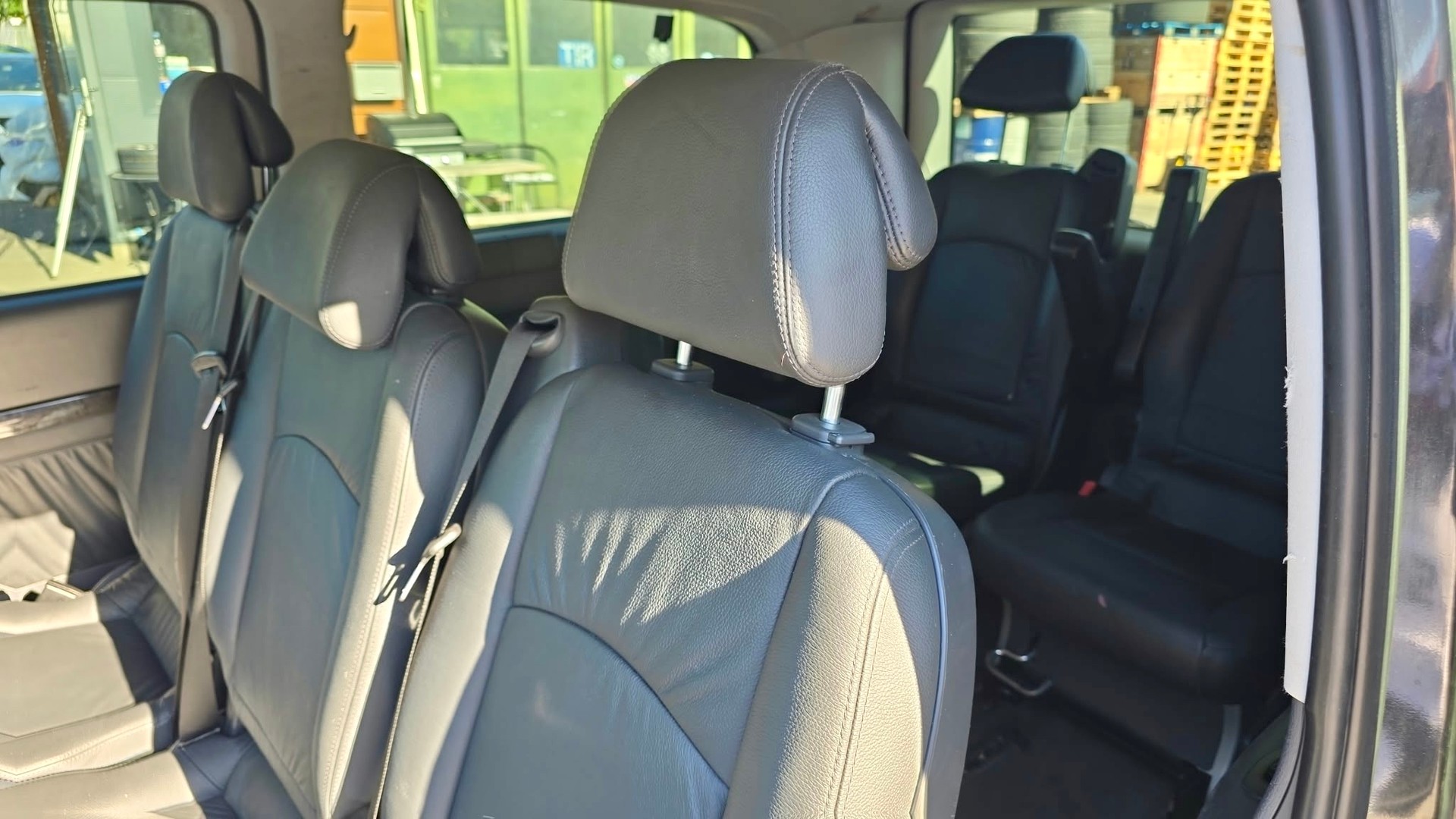 MERCEDES-BENZ Viano 3.0 CDI Ambiente L Automat-image-12