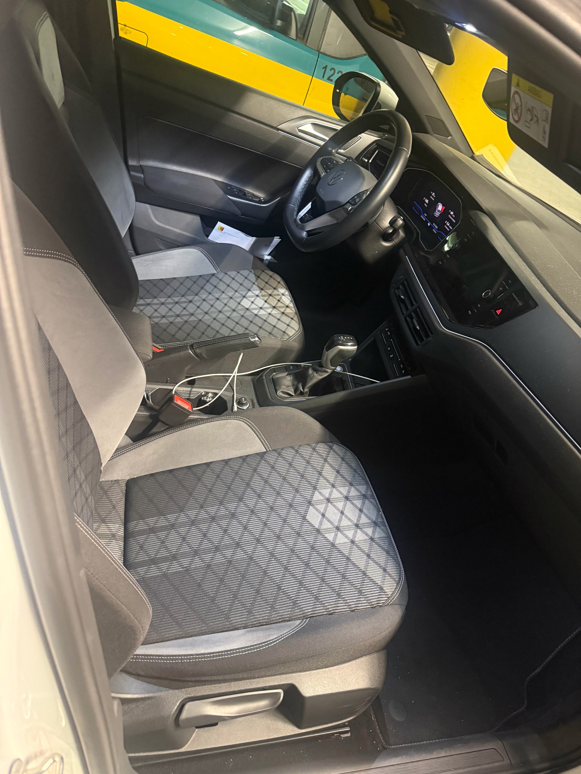 VW 1.5 TSI R-Line DSG-image-3