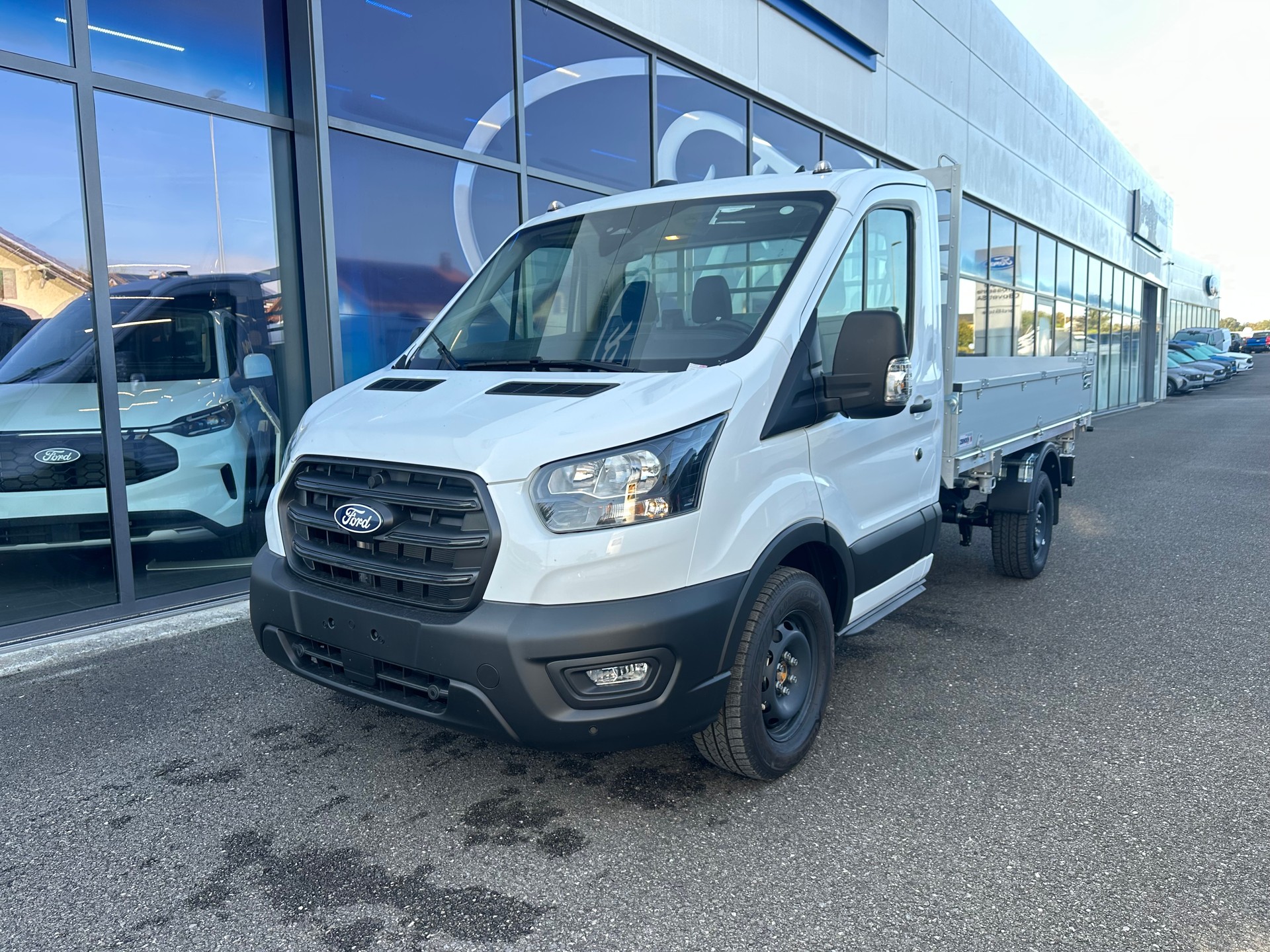 FORD Transit cab.-ch. 350 L2 2.0 Ec Trend/165CV/Man.RWD-showroom-element-1