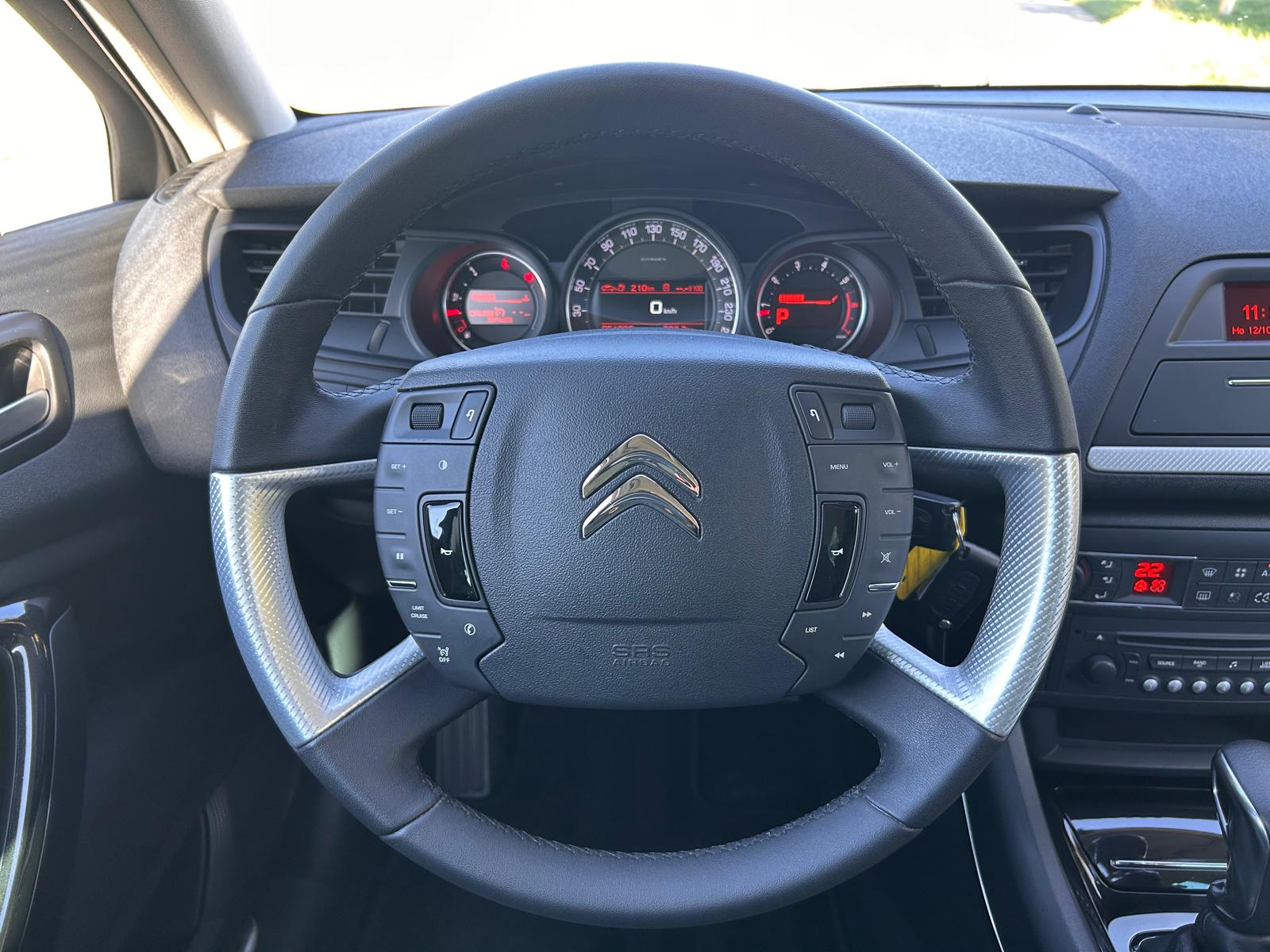 CITROEN C5 Tourer 1.6 Turbo Exclusive Automatic-image-20