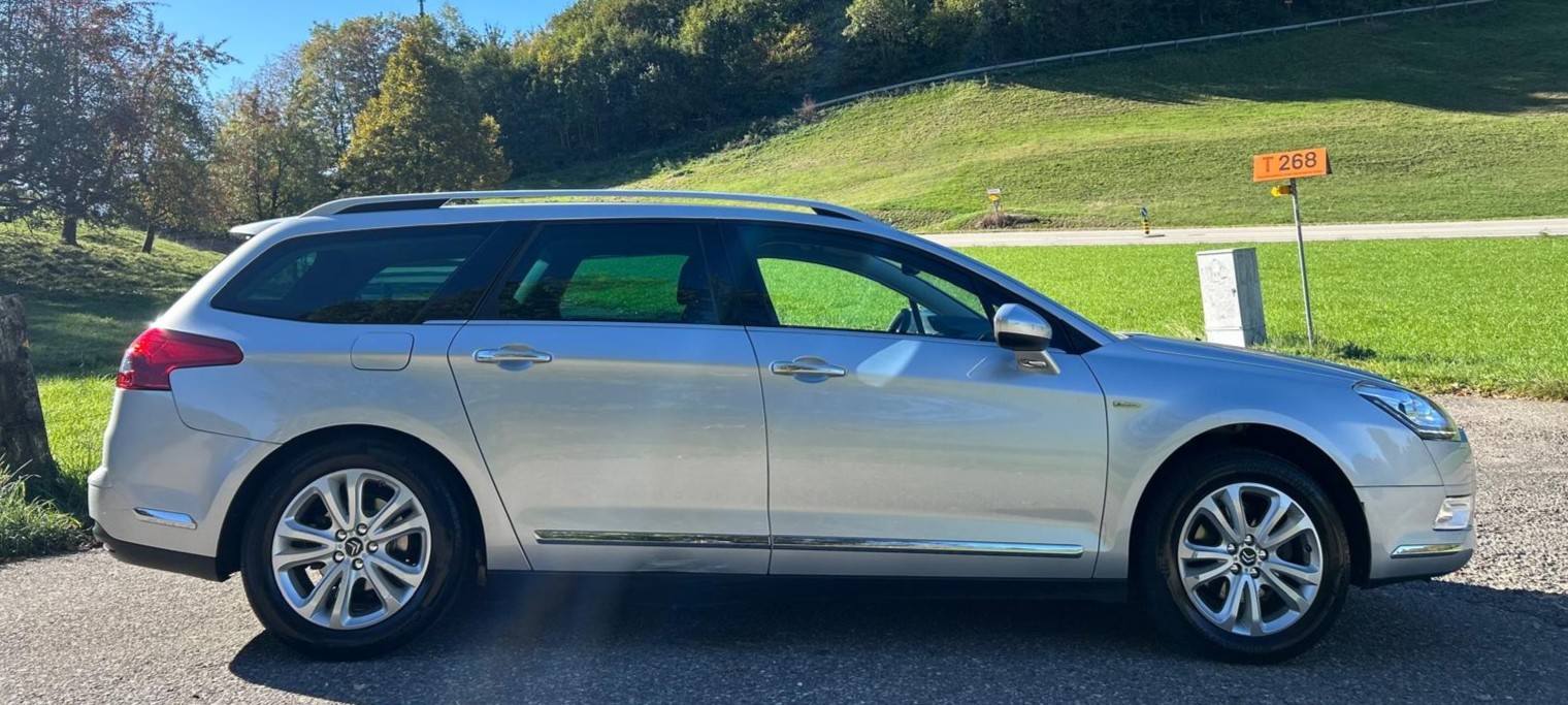 CITROEN C5 Tourer 1.6 Turbo Exclusive Automatic-image-5