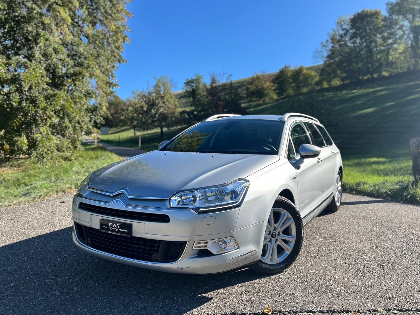 CITROEN C5 Tourer 1.6 Turbo Exclusive Automatic-image-0