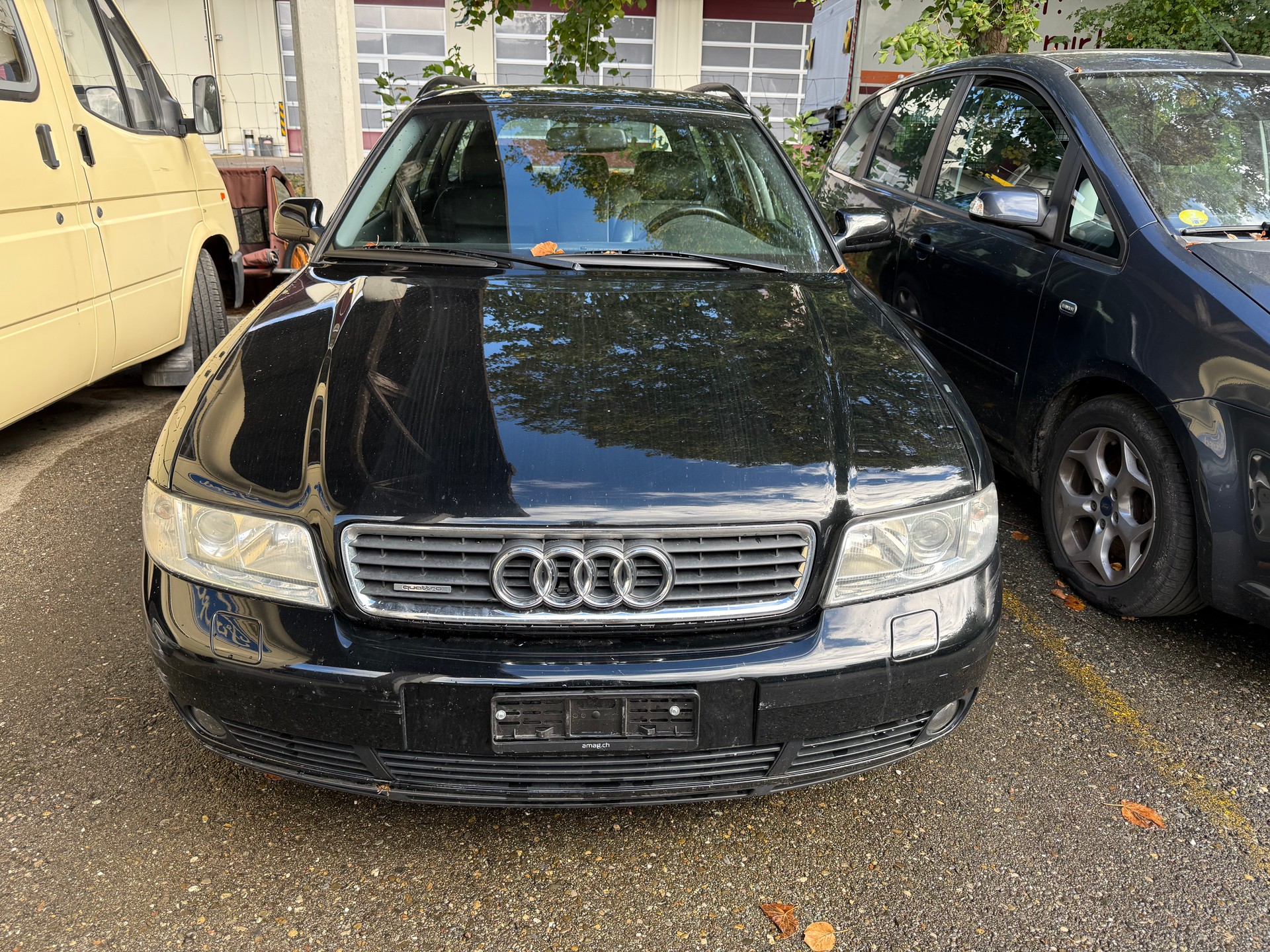 AUDI A4 Avant 2.8 quattro S-Line Advance-image-0