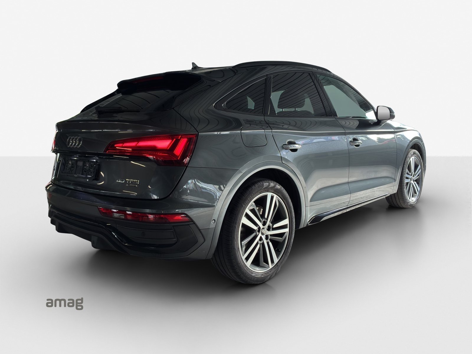 AUDI Q5 Sportback 40 TFSI S line quattro S-tronic-image-4