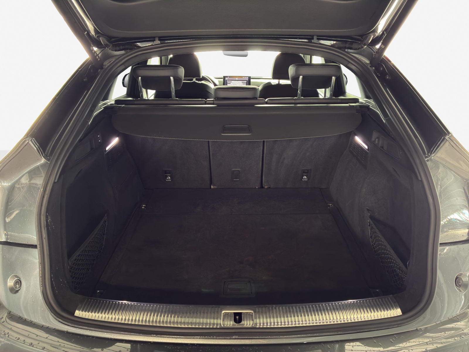 AUDI Q5 Sportback 40 TFSI S line quattro S-tronic-image-12