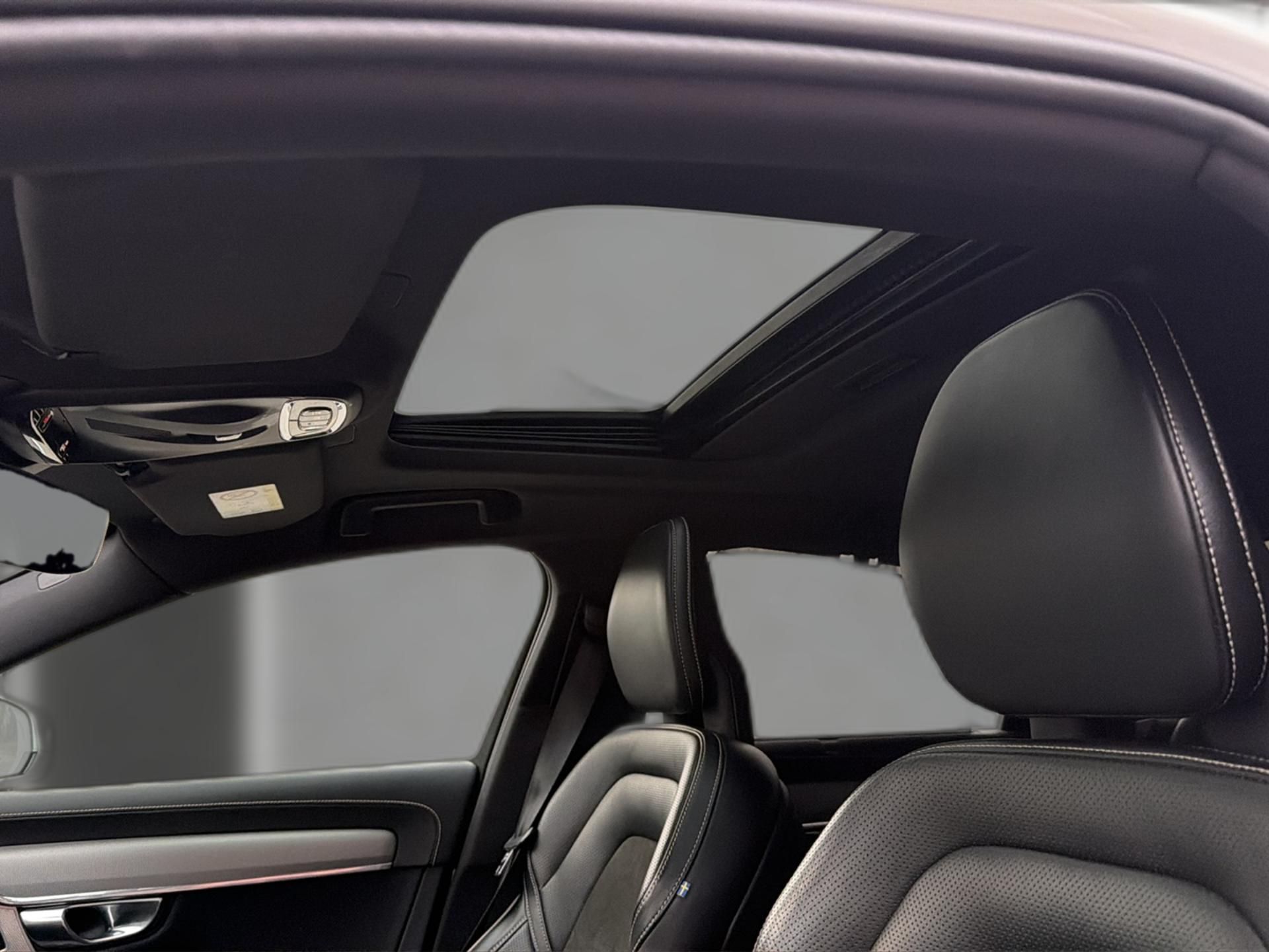 VOLVO S90 S 90 T6 AWD R-Design-image-16