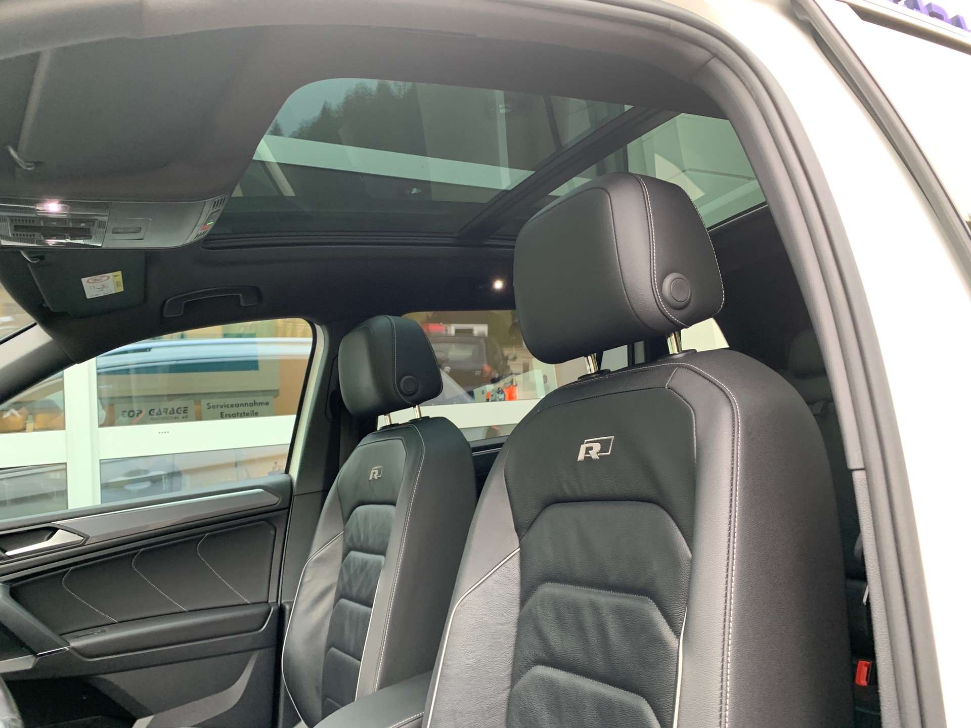 VW Tiguan Allspace 2.0TSI Highline 4Motion DSG-image-10