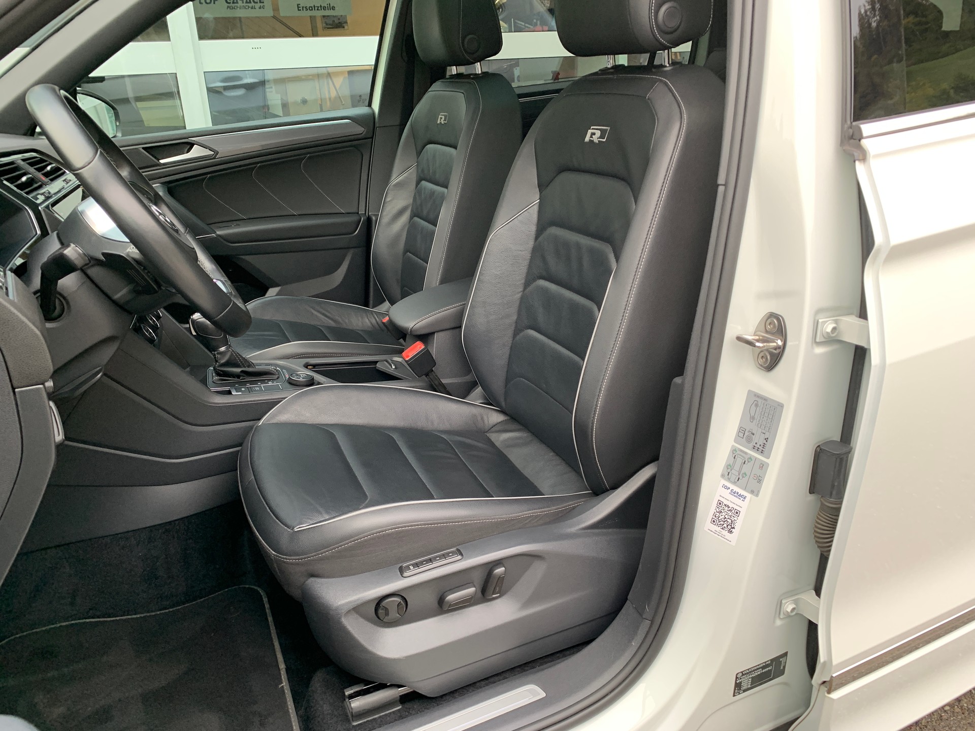 VW Tiguan Allspace 2.0TSI Highline 4Motion DSG-image-9