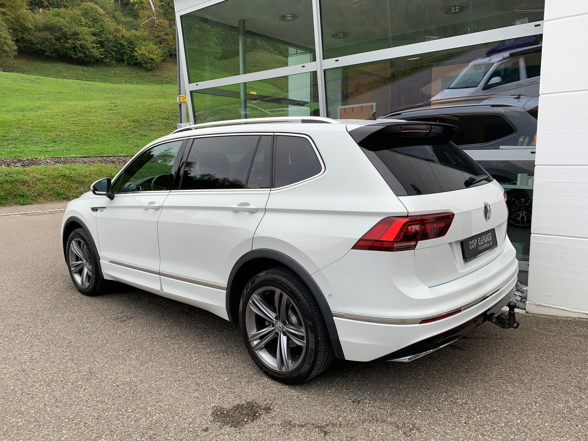 VW Tiguan Allspace 2.0TSI Highline 4Motion DSG-image-4