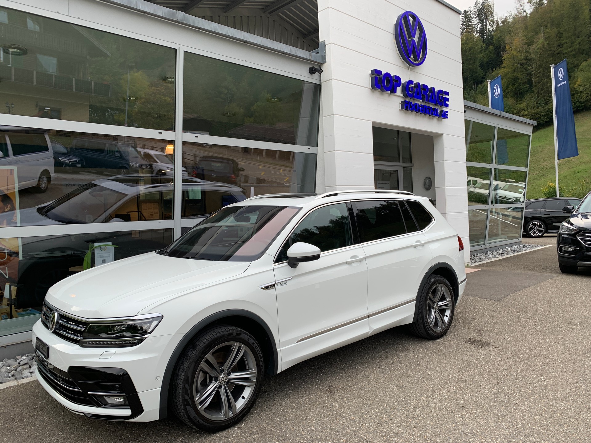 VW Tiguan Allspace 2.0TSI Highline 4Motion DSG-image-0