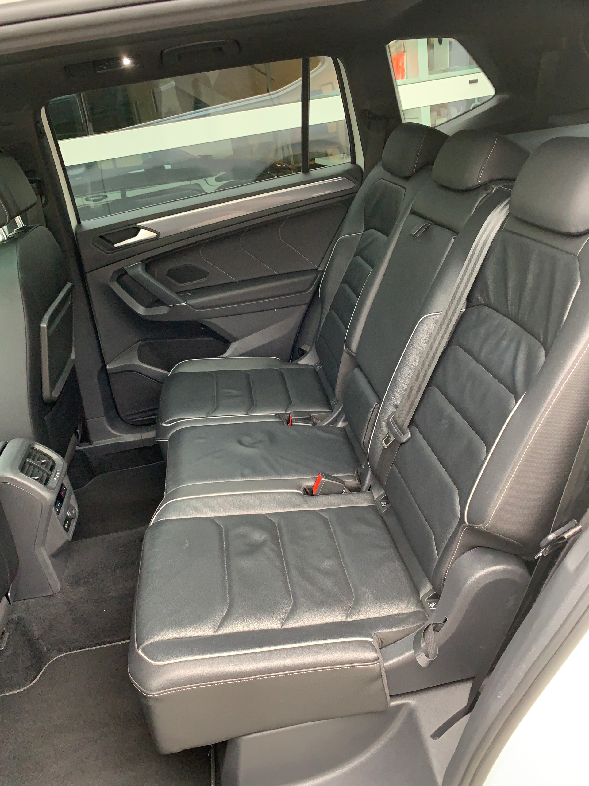 VW Tiguan Allspace 2.0TSI Highline 4Motion DSG-image-20