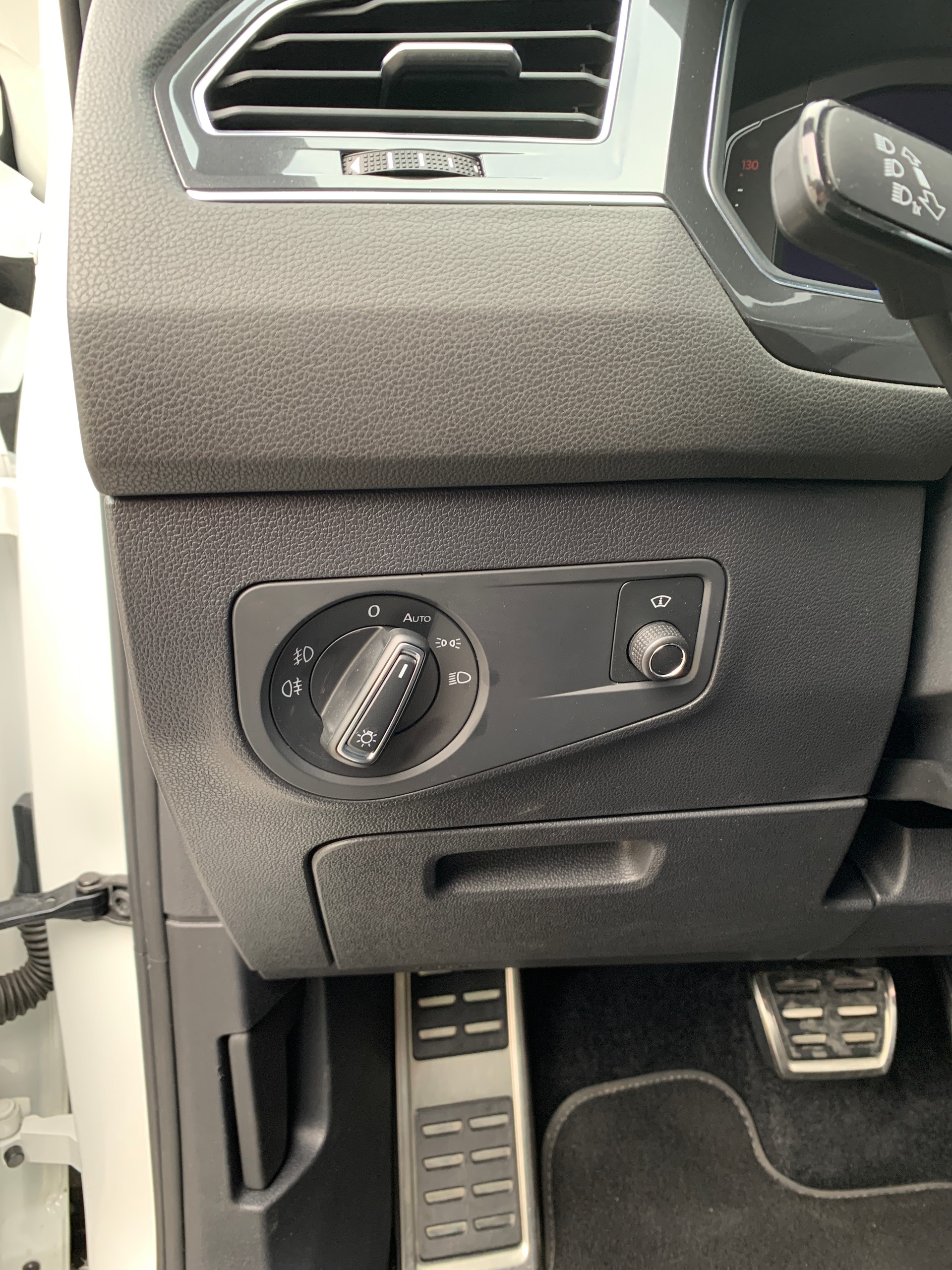 VW Tiguan Allspace 2.0TSI Highline 4Motion DSG-image-12