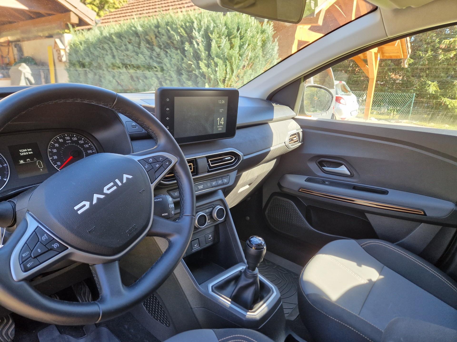 DACIA 1.0 TCe 110 Stepway Extreme+-image-2