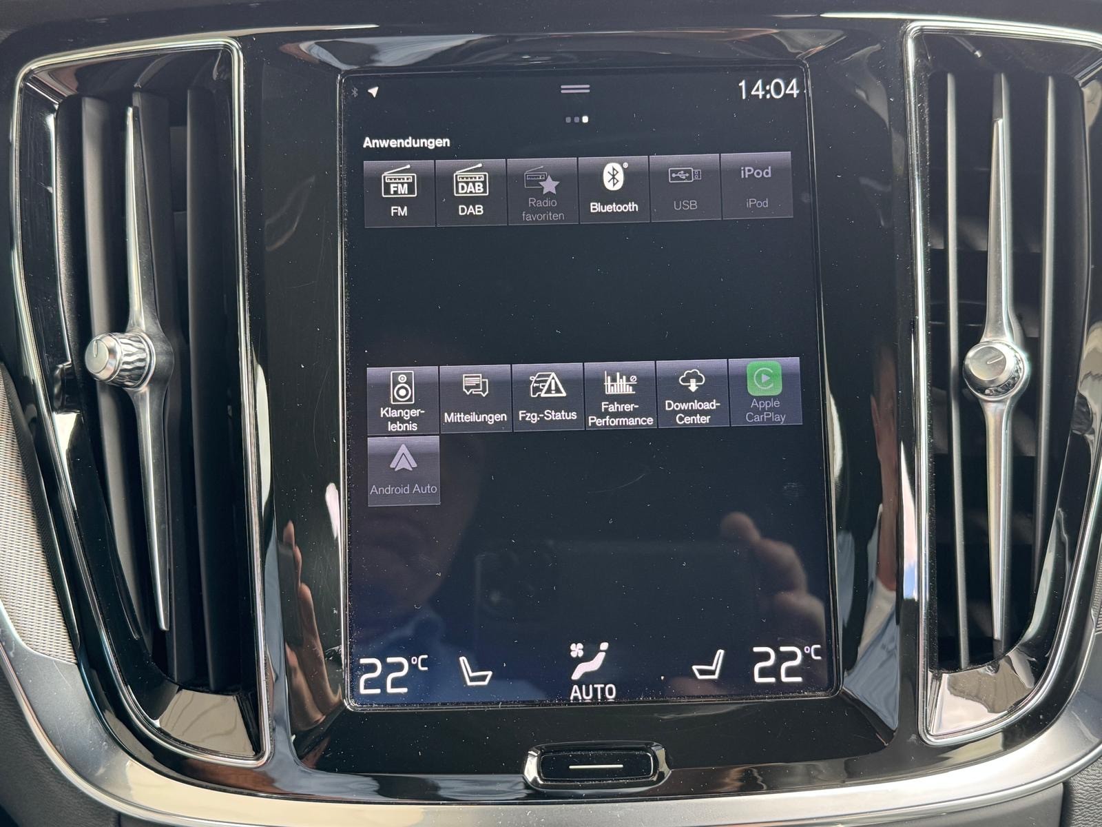 VOLVO V60 T8 eAWD Twin Engine R-Design Geartronic-image-16