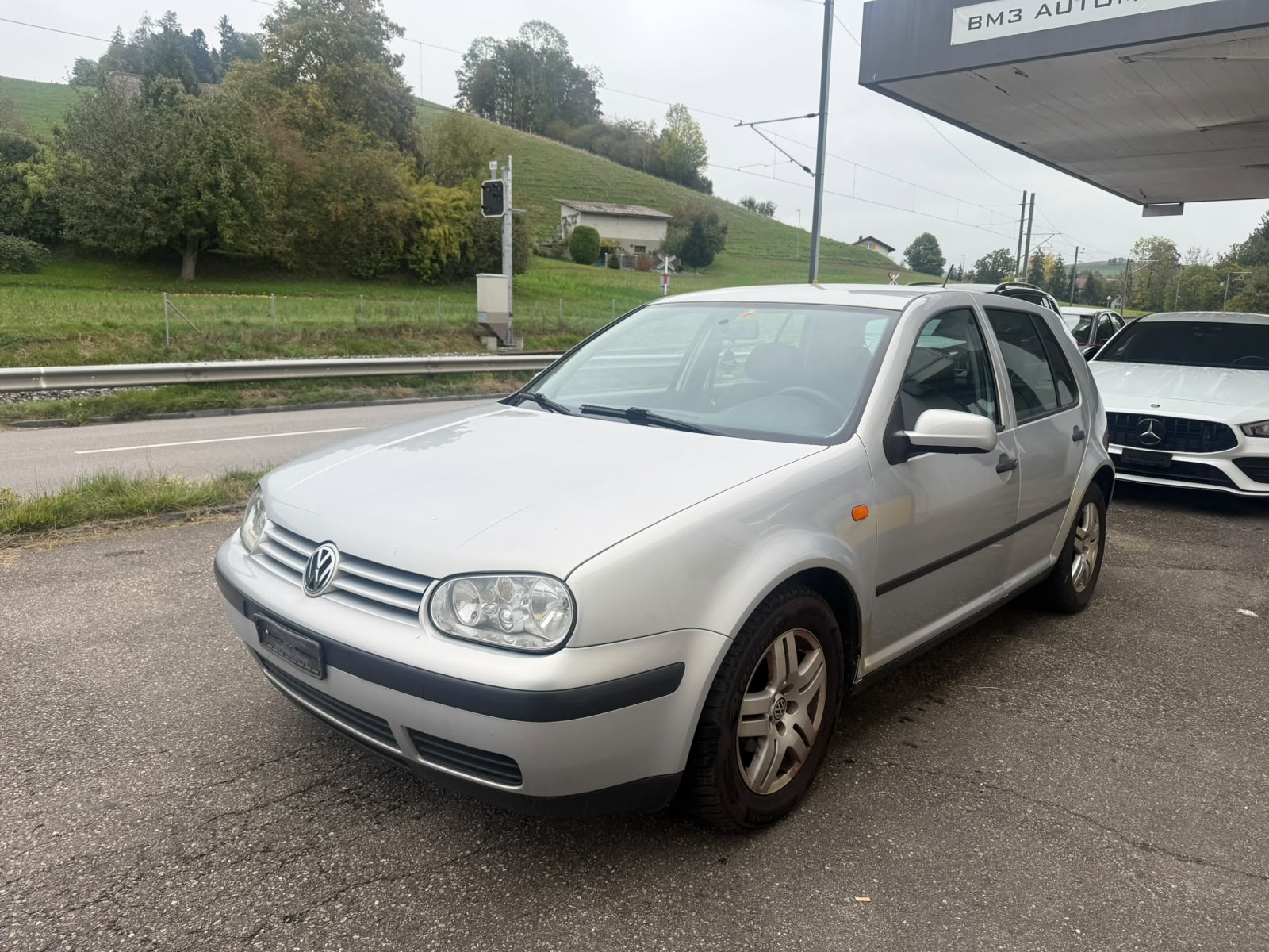 VW Golf 1.6-image-1