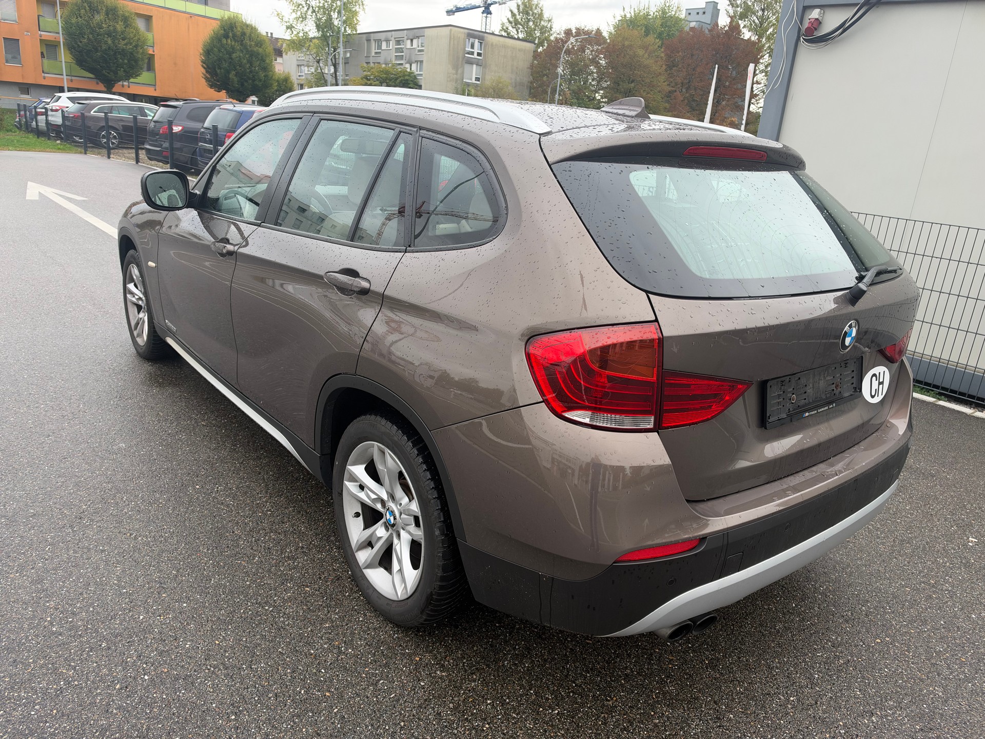 BMW X1 xDrive 20i Steptronic-image-5