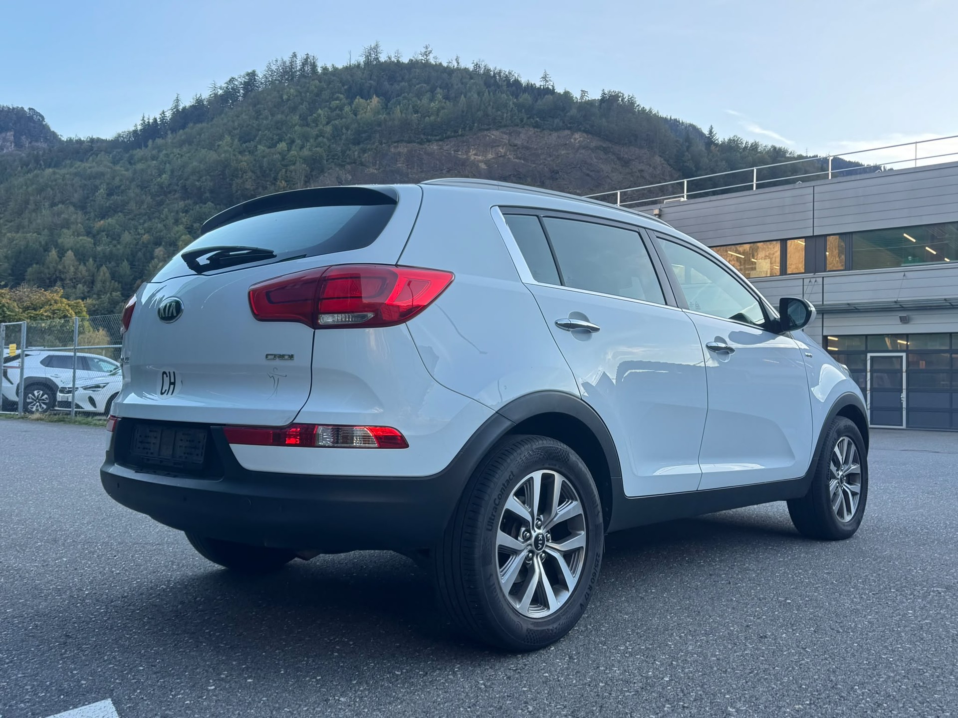 KIA Sportage 2.0 CRDi Style 4WD-image-7