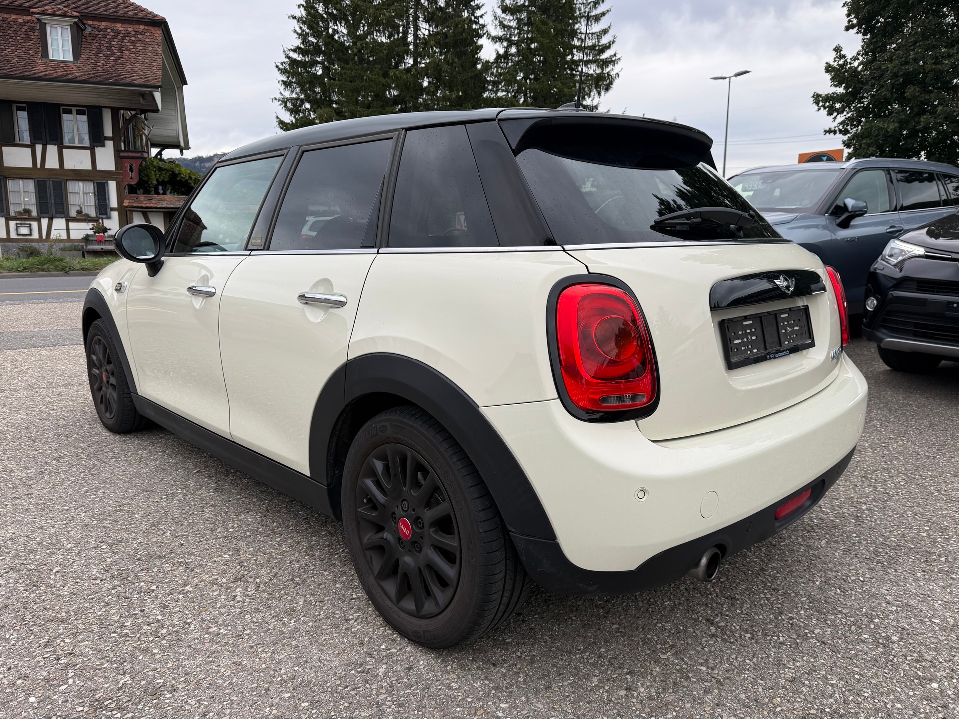 MINI Cooper 1.5i Hyde Park-image-6