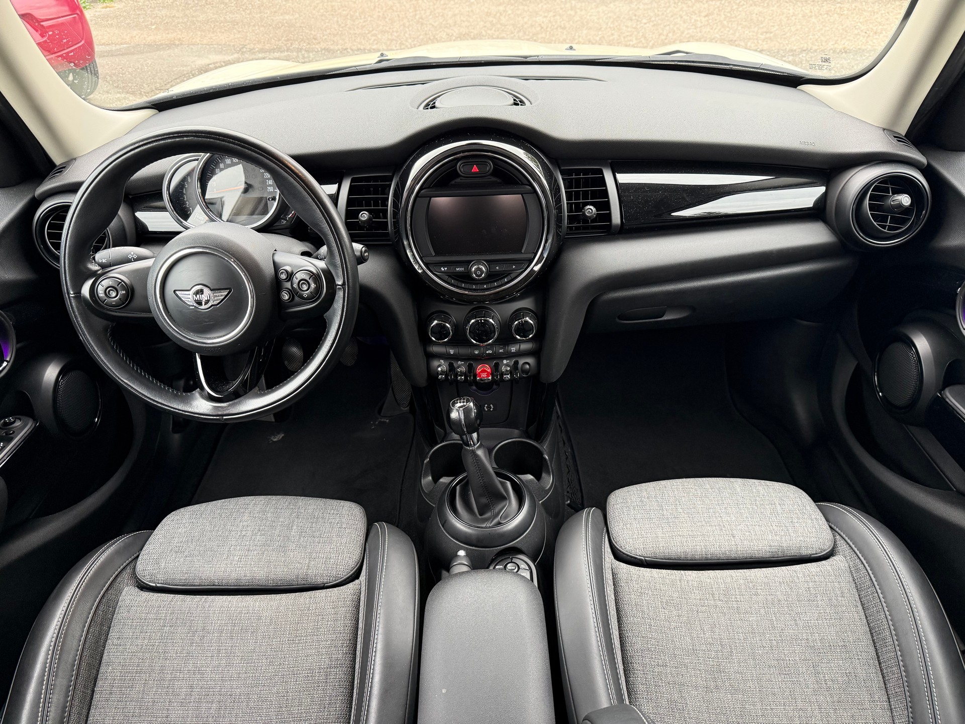 MINI Cooper 1.5i Hyde Park-image-11