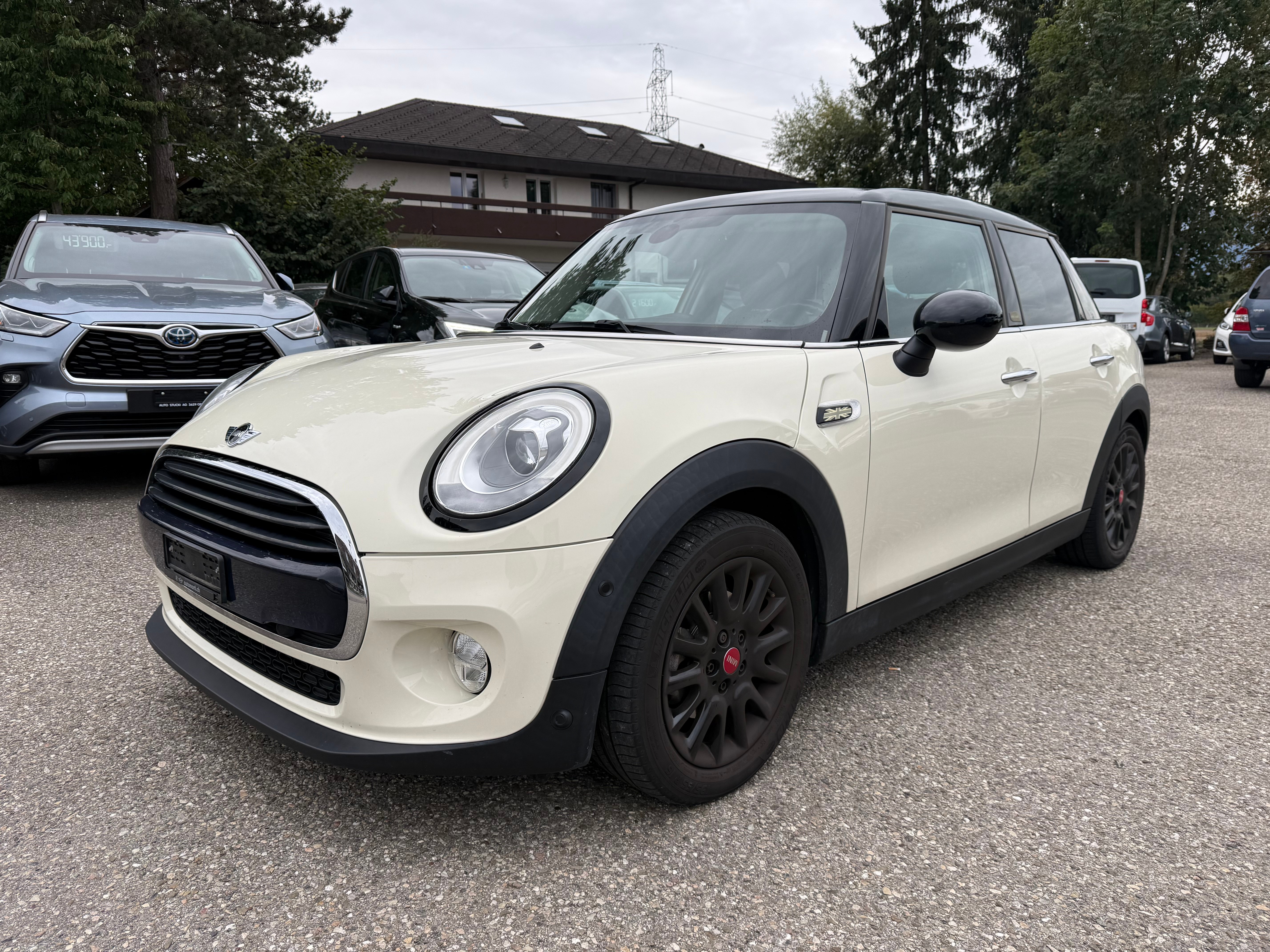 Car photo