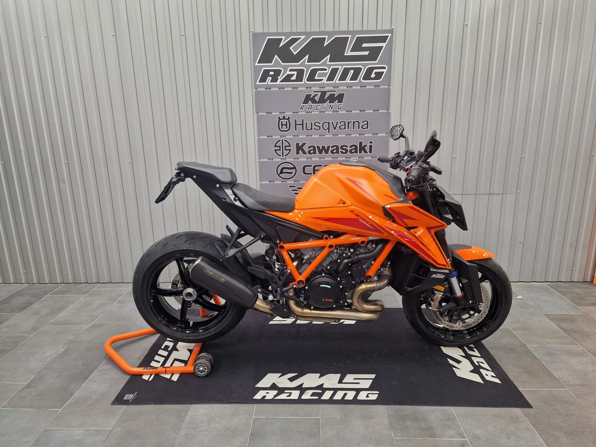 KTM 1390 Super Duke R EVO