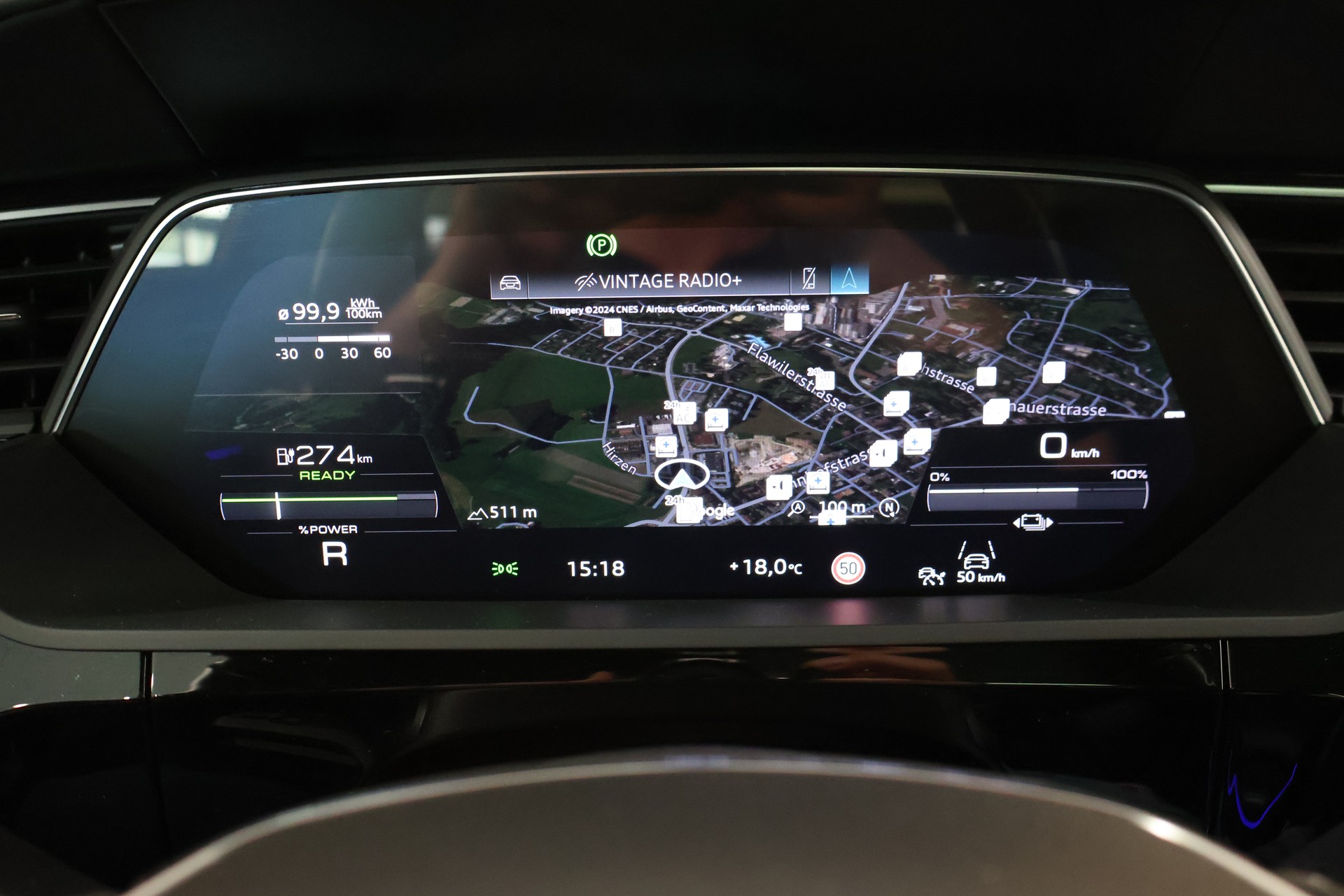 AUDI e-tron 55 Sportback S Line quattro-image-18