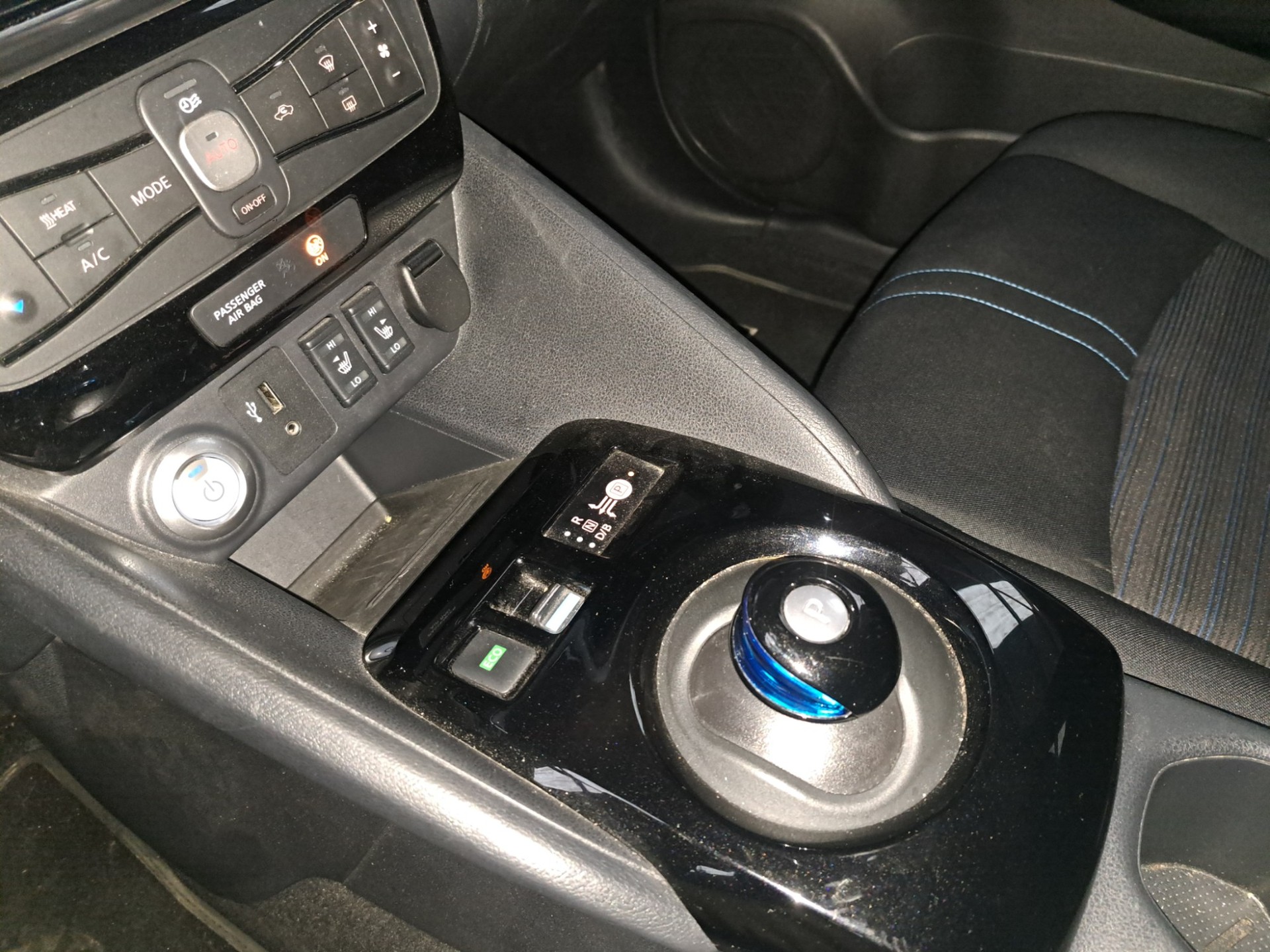 NISSAN Leaf Tekna(incl.battery)-image-14