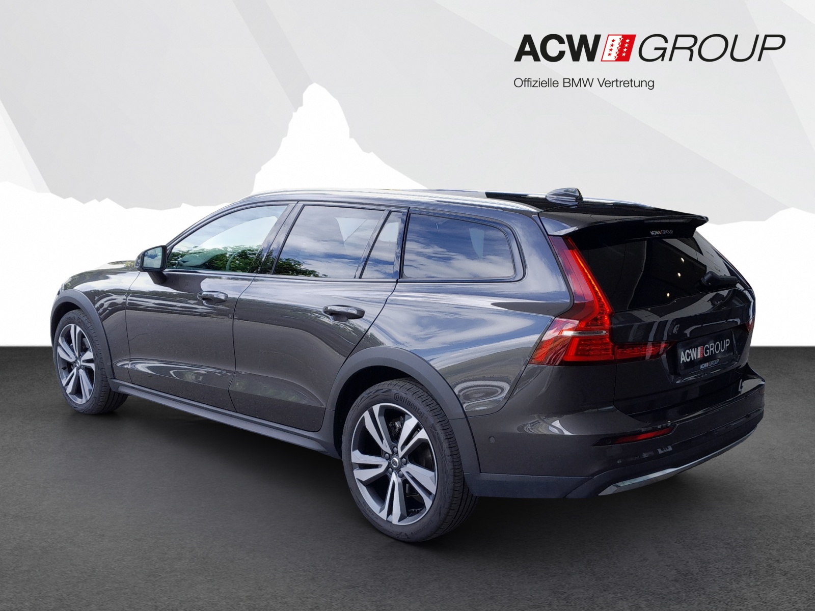 VOLVO V60 Cross Country 2.0 B4 Plus AWD-image-2