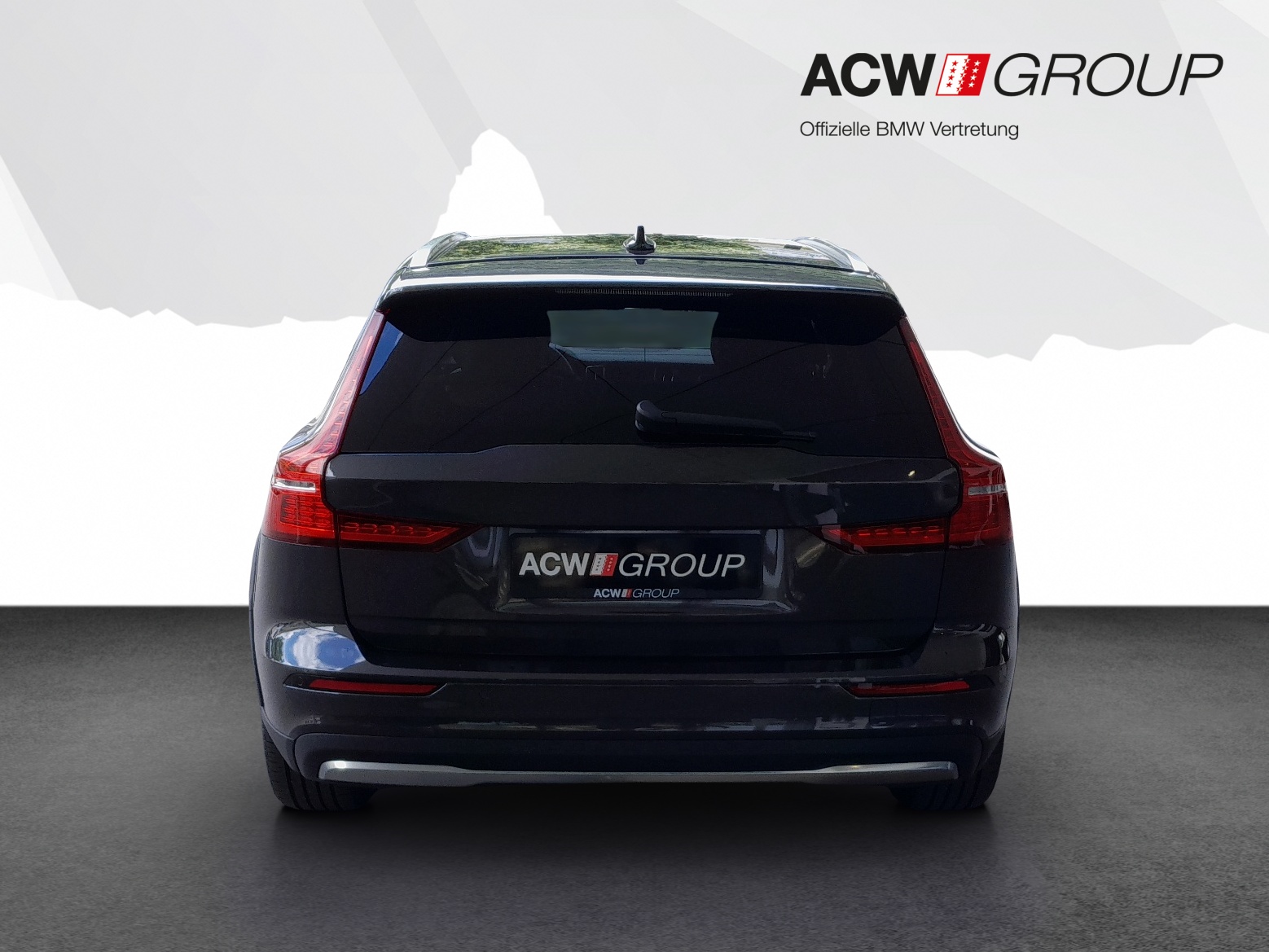VOLVO V60 Cross Country 2.0 B4 Plus AWD-image-3
