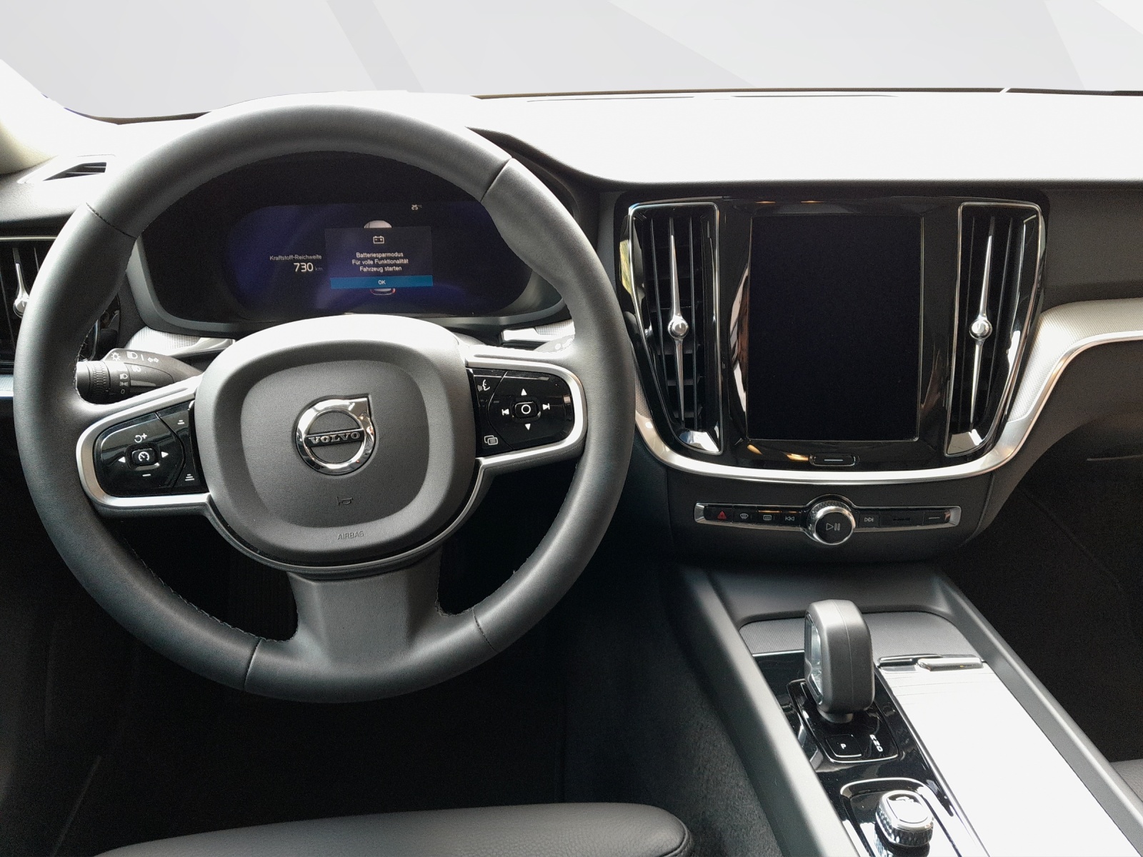 VOLVO V60 Cross Country 2.0 B4 Plus AWD-image-9