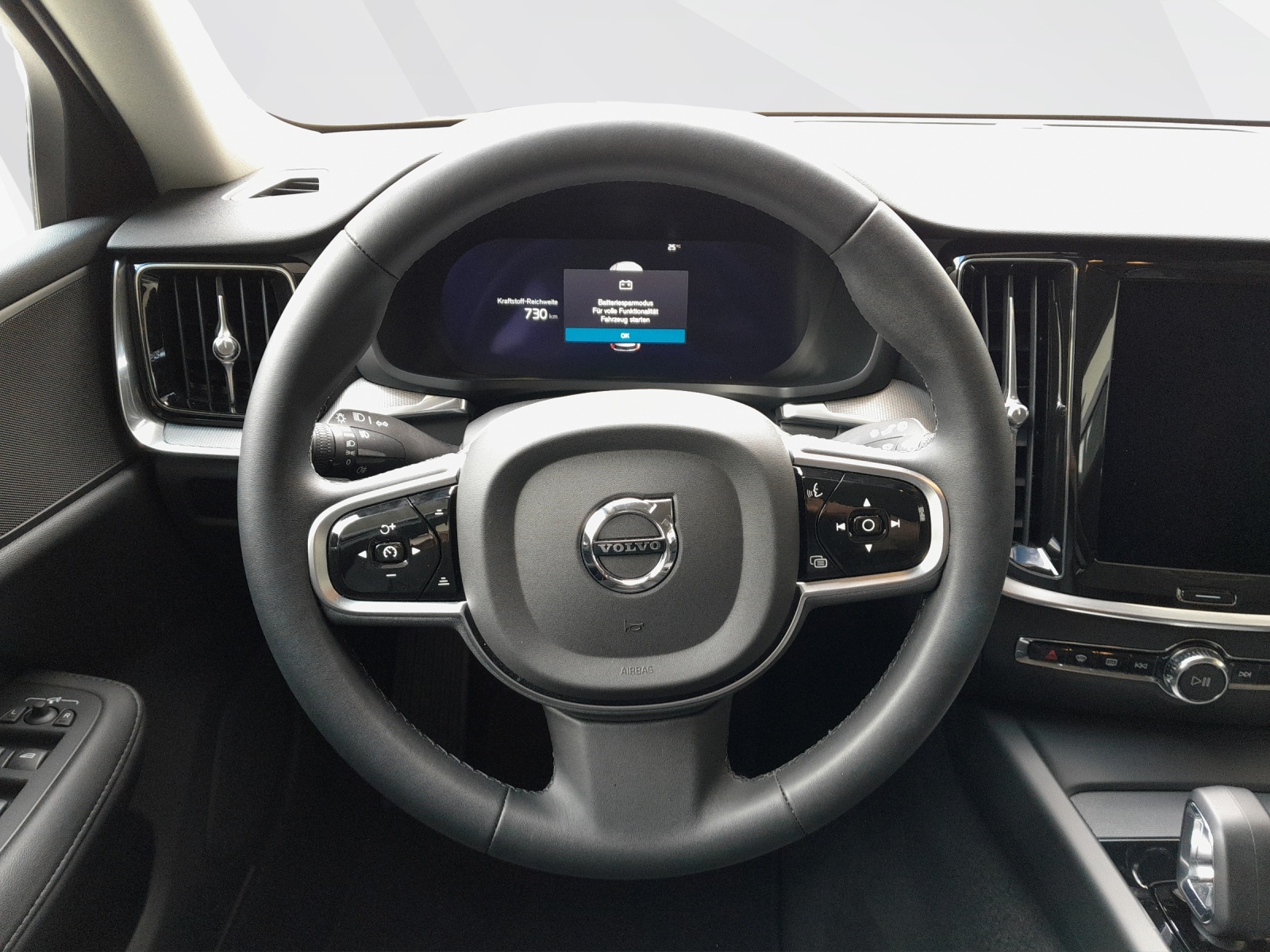 VOLVO V60 Cross Country 2.0 B4 Plus AWD-image-10