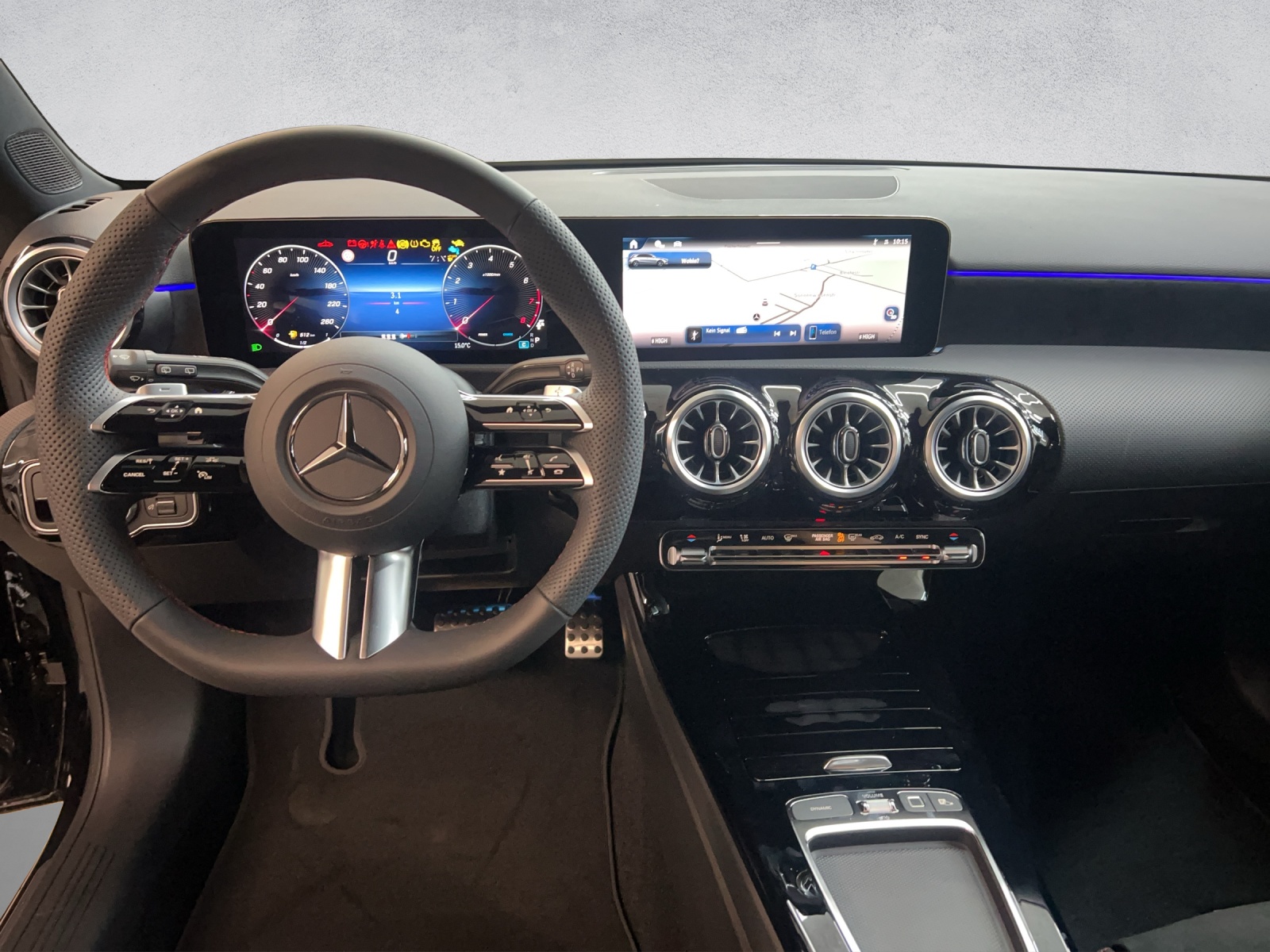 MERCEDES-BENZ A 200 AMG Line Night Star-image-14