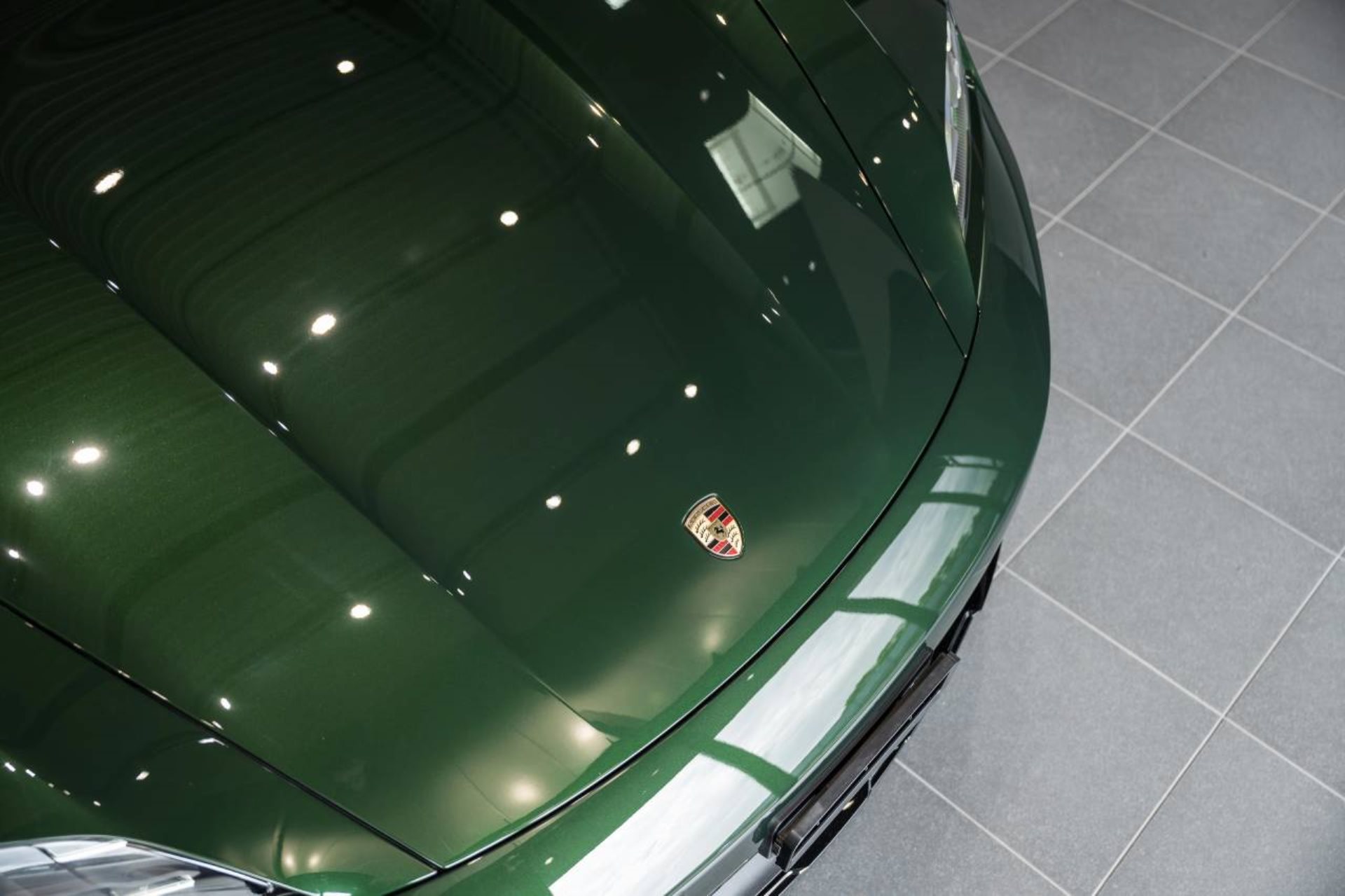 PORSCHE Taycan 4 Cross Turismo-image-26